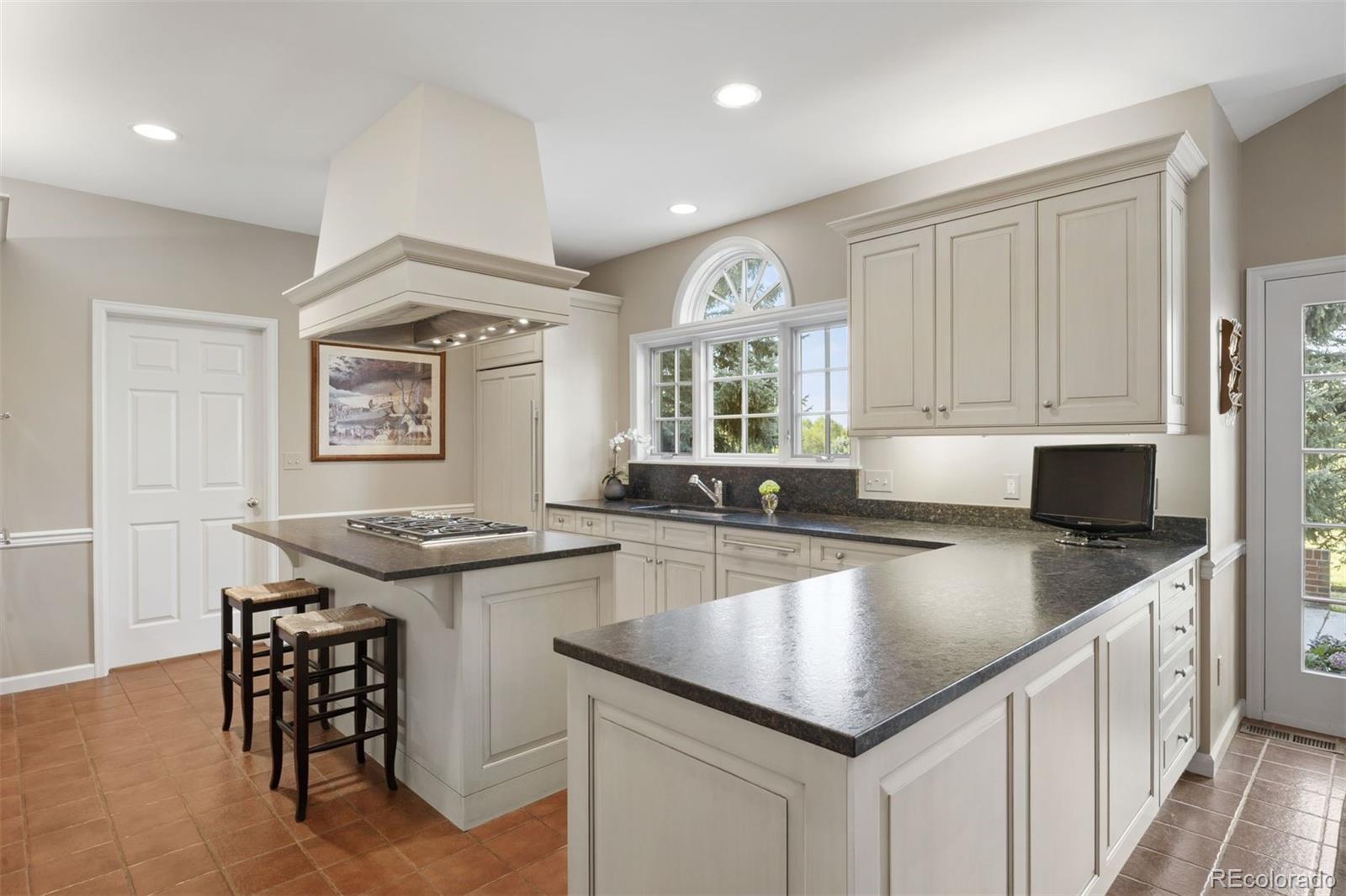 MLS Image #22 for 1501 e stanford avenue,cherry hills village, Colorado