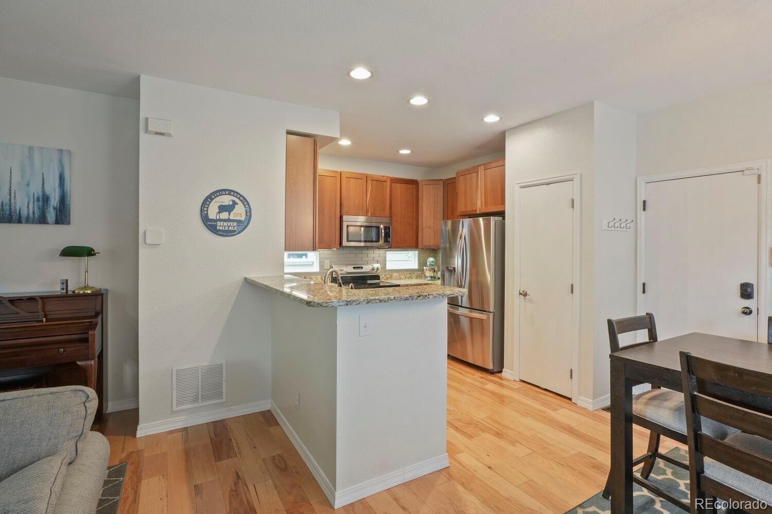 MLS Image #11 for 2721  alton street,denver, Colorado