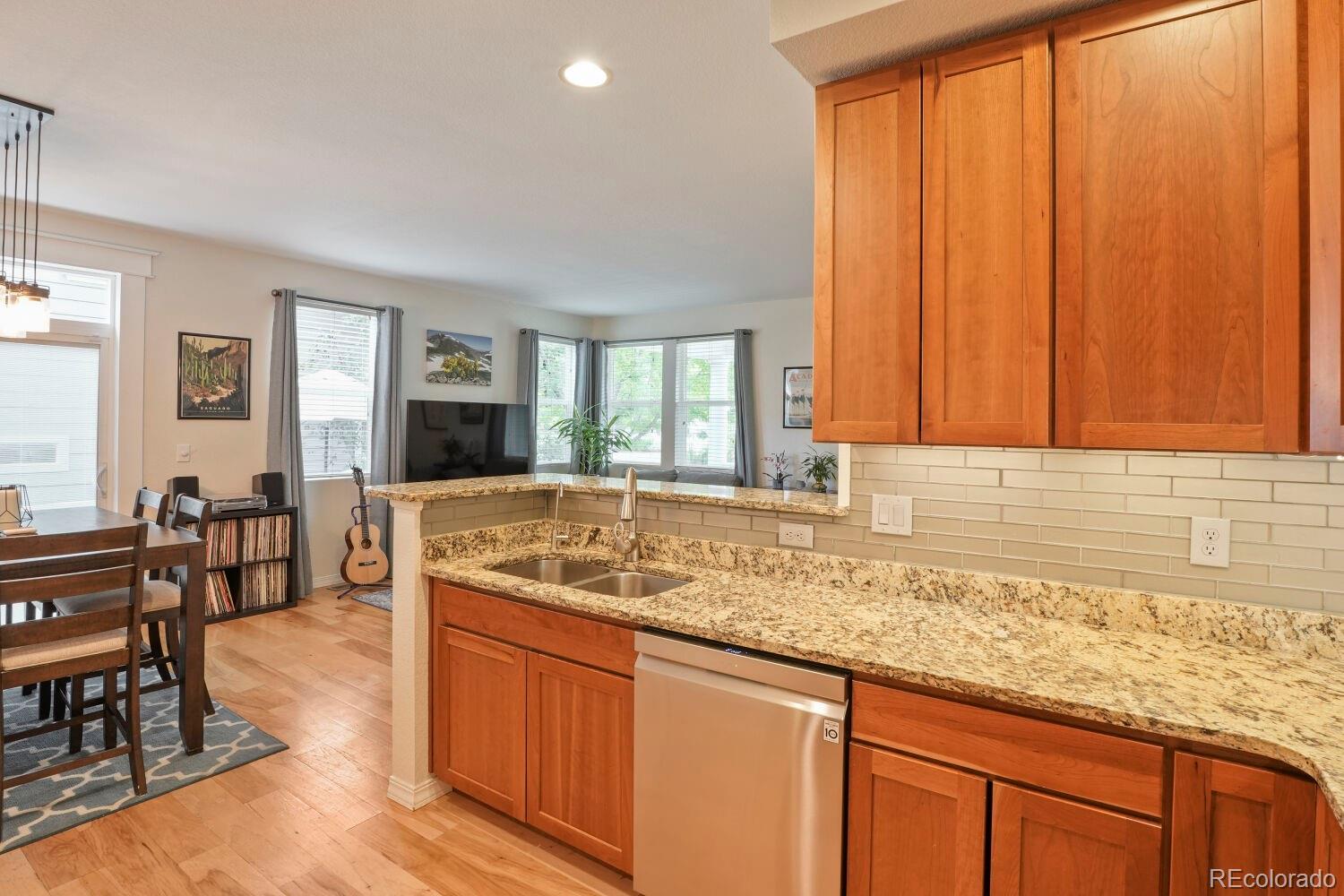 MLS Image #14 for 2721  alton street,denver, Colorado