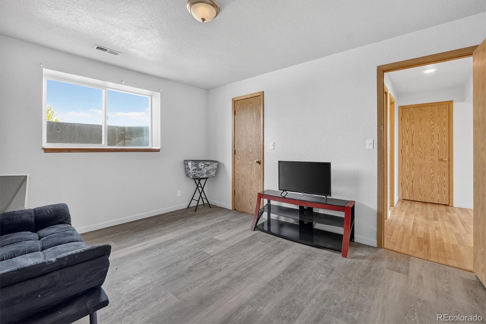 MLS Image #31 for 32189  county road 16 ,keenesburg, Colorado
