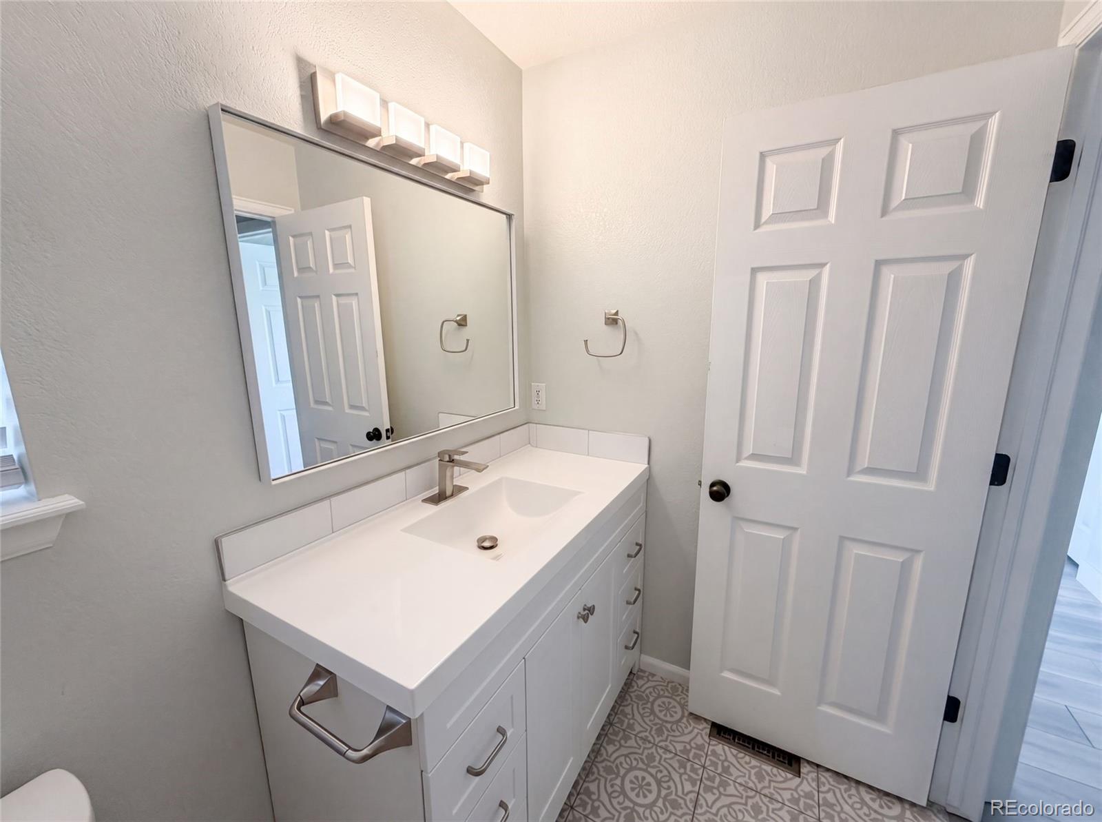 MLS Image #16 for 9379 w ute drive,littleton, Colorado