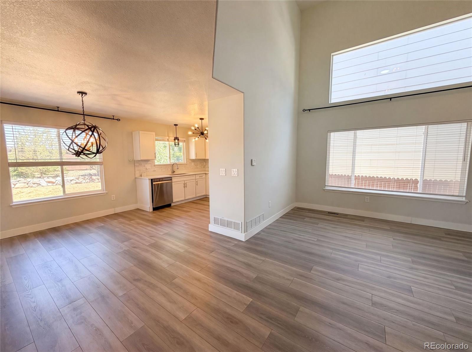 MLS Image #2 for 9379 w ute drive,littleton, Colorado