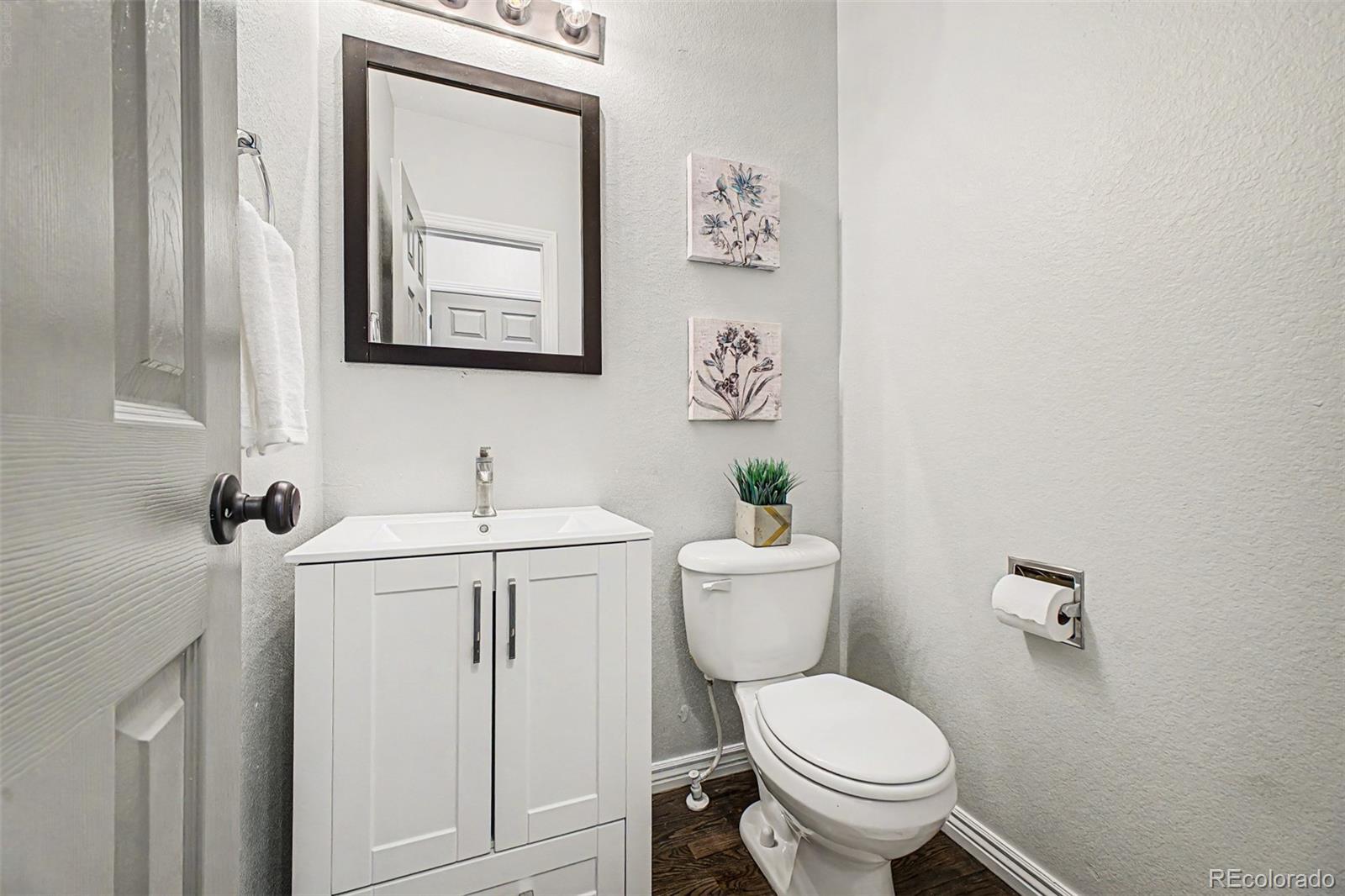 MLS Image #14 for 11652  kearney way,denver, Colorado