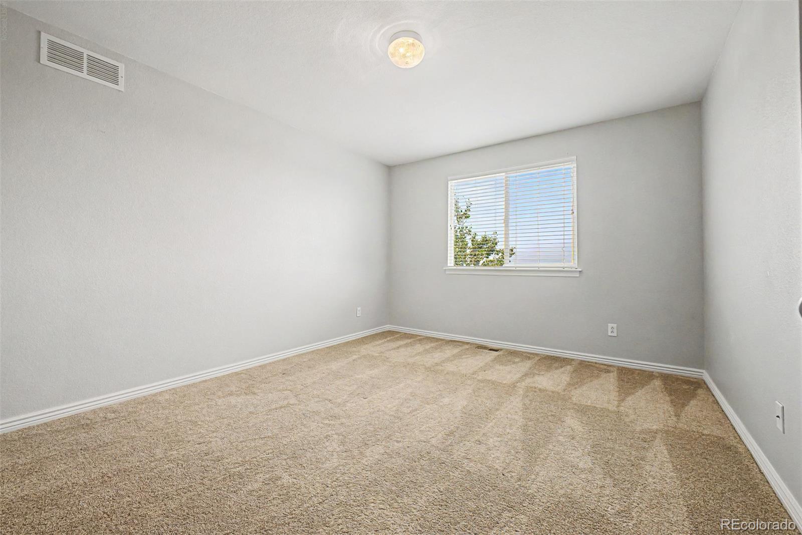 MLS Image #23 for 11652  kearney way,denver, Colorado