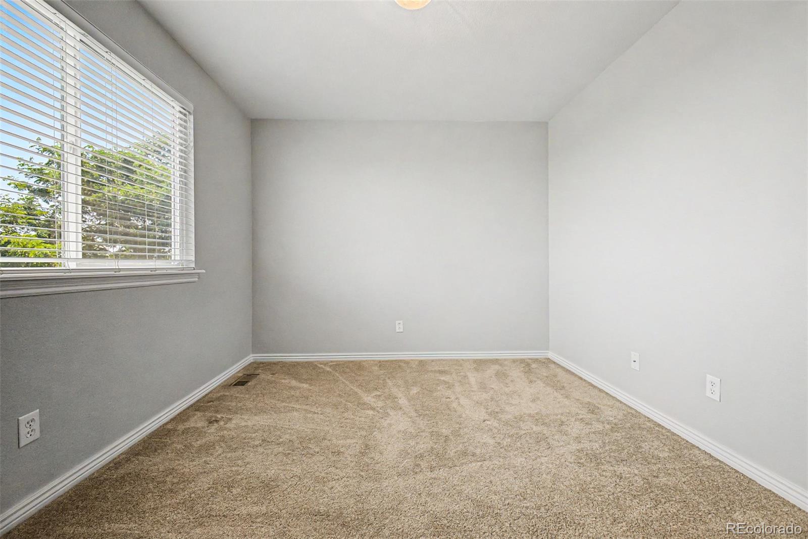 MLS Image #26 for 11652  kearney way,denver, Colorado