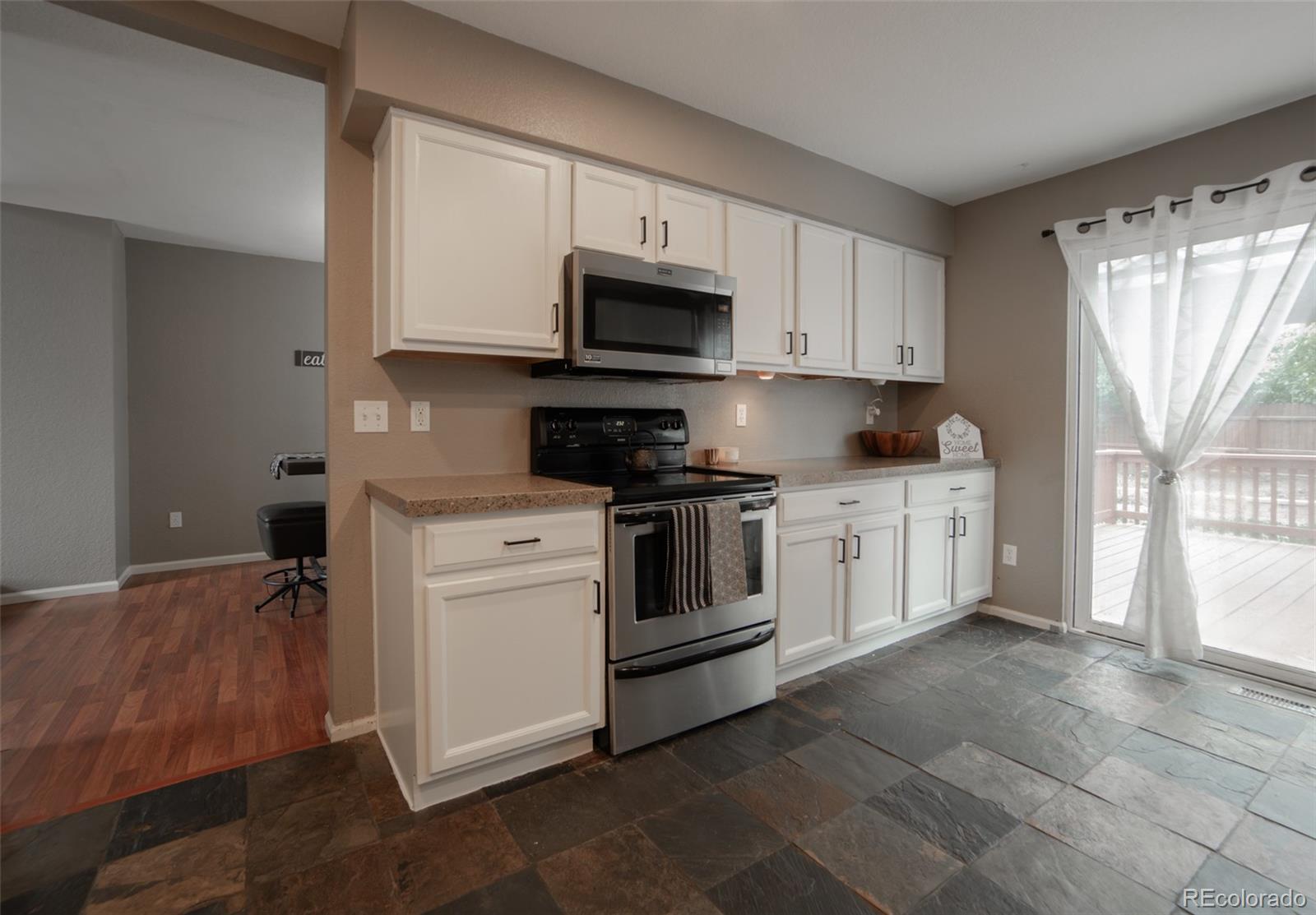 MLS Image #5 for 8114  cedar chase drive,fountain, Colorado