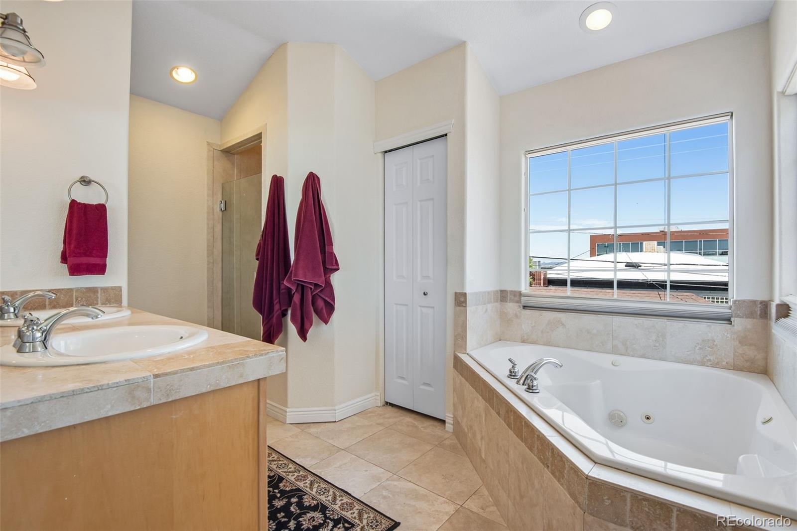 MLS Image #23 for 2933  lawrence street,denver, Colorado