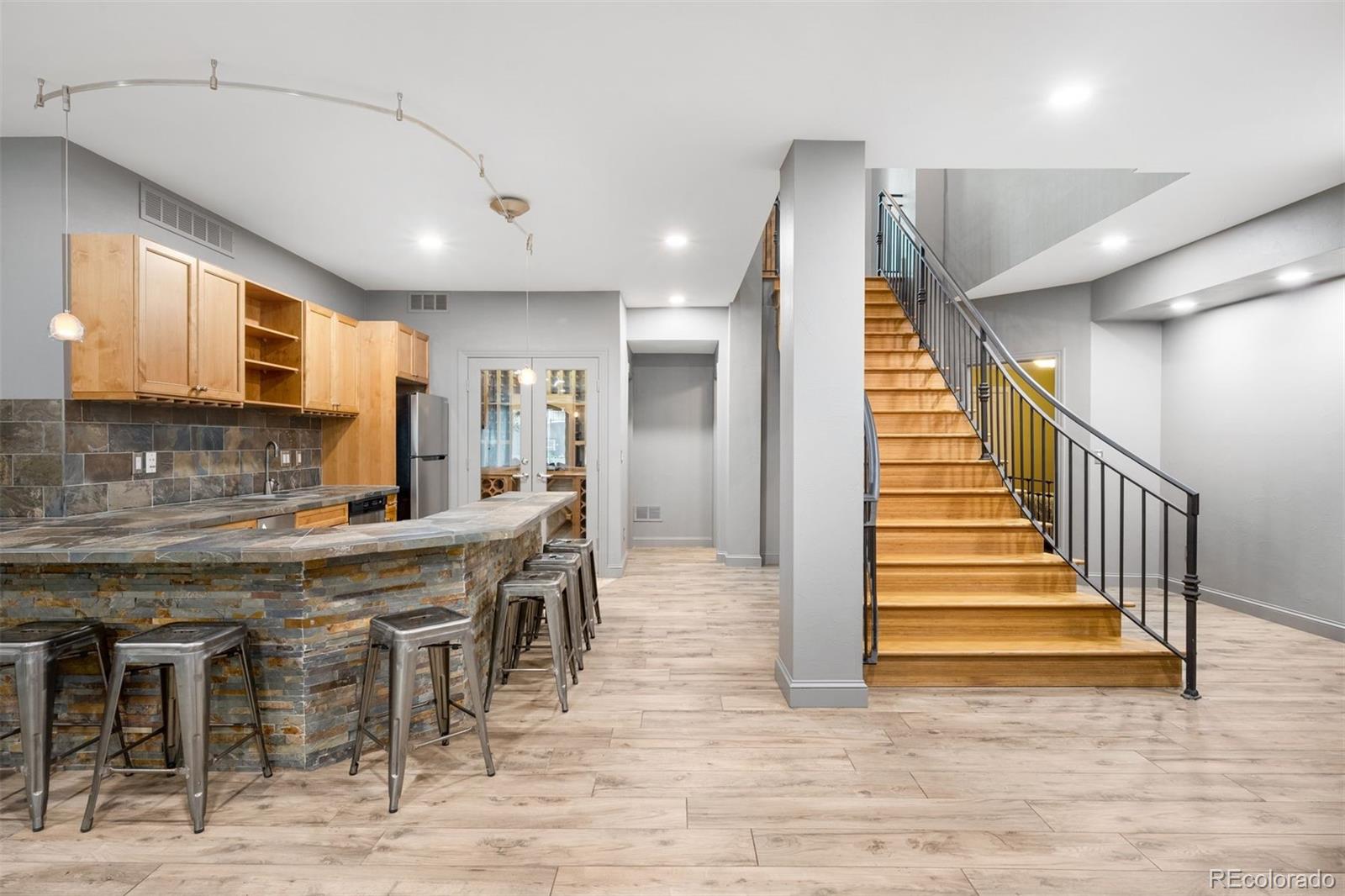 MLS Image #15 for 2020 s madison street,denver, Colorado