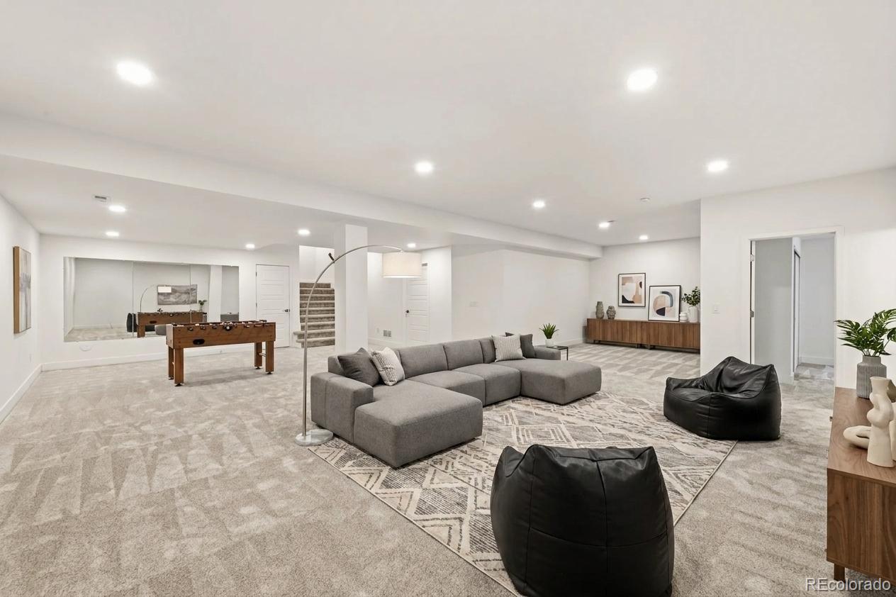 MLS Image #27 for 6121  chester street,denver, Colorado