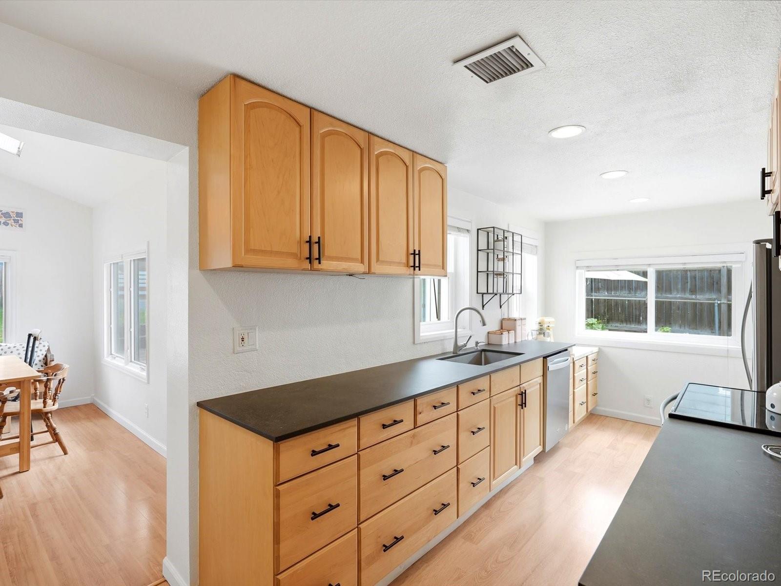 MLS Image #9 for 3376 s corona street,englewood, Colorado