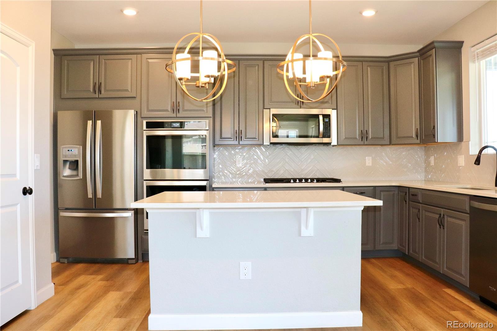 MLS Image #2 for 1679  stable view drive,castle rock, Colorado