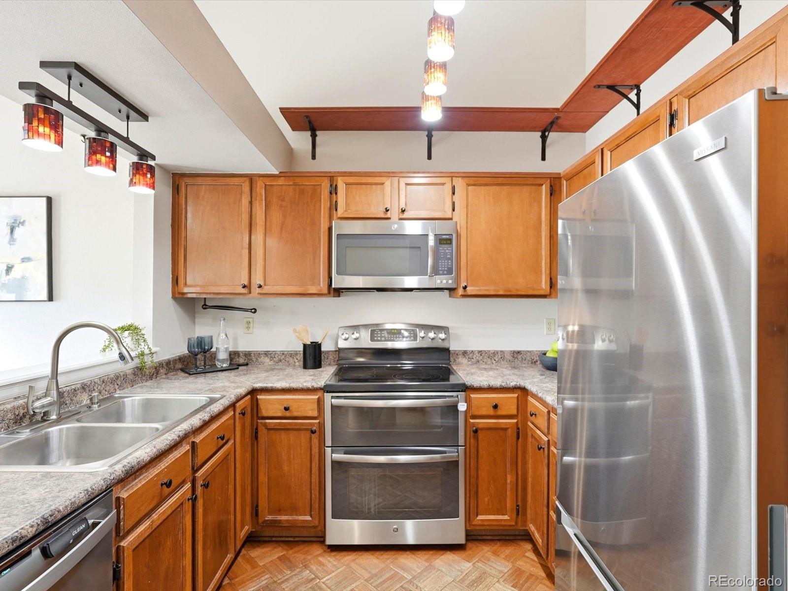 MLS Image #14 for 951  conifer court,littleton, Colorado