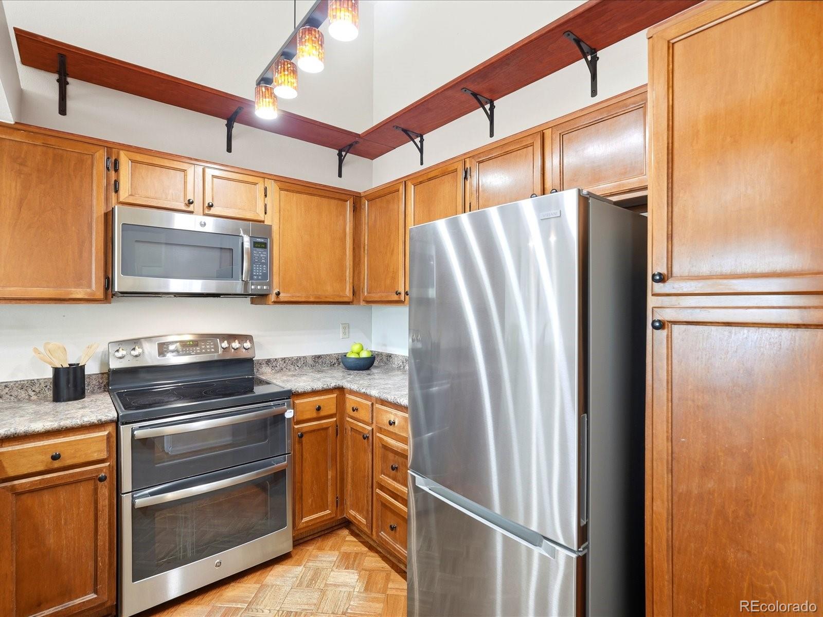 MLS Image #15 for 951  conifer court,littleton, Colorado