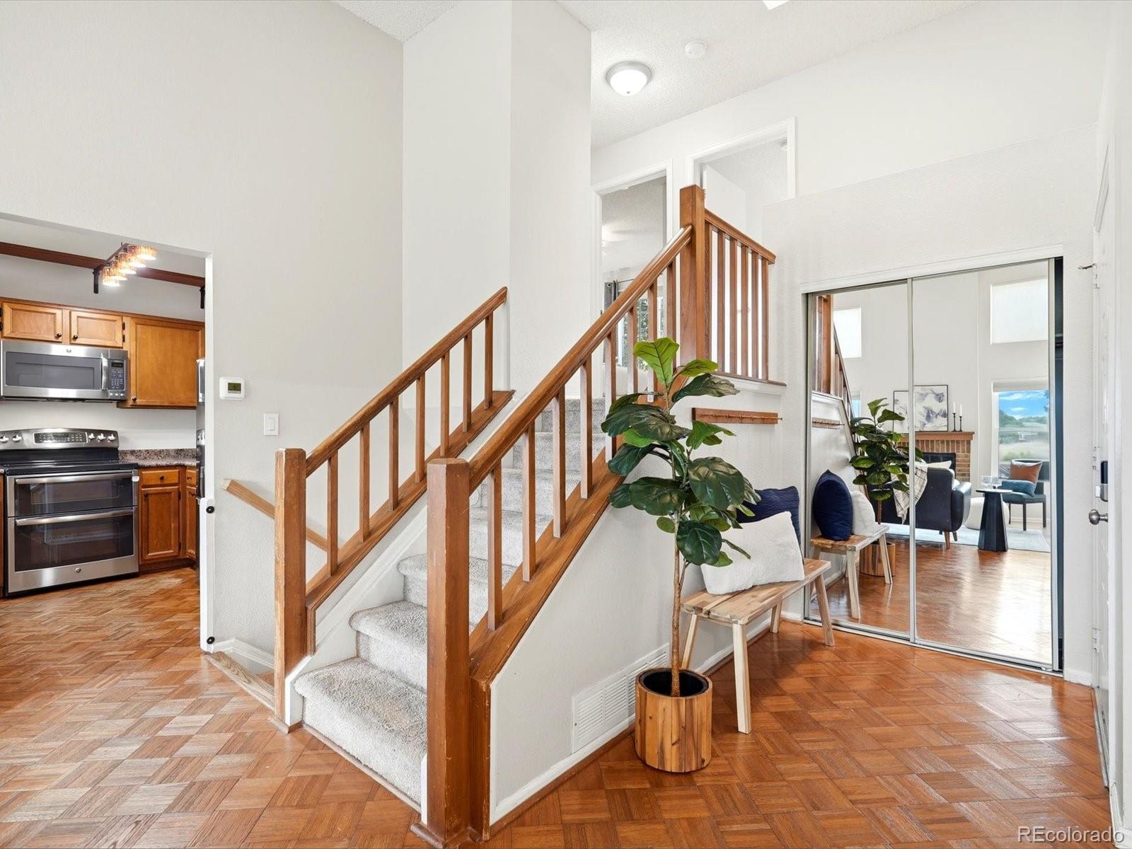 MLS Image #3 for 951  conifer court,littleton, Colorado