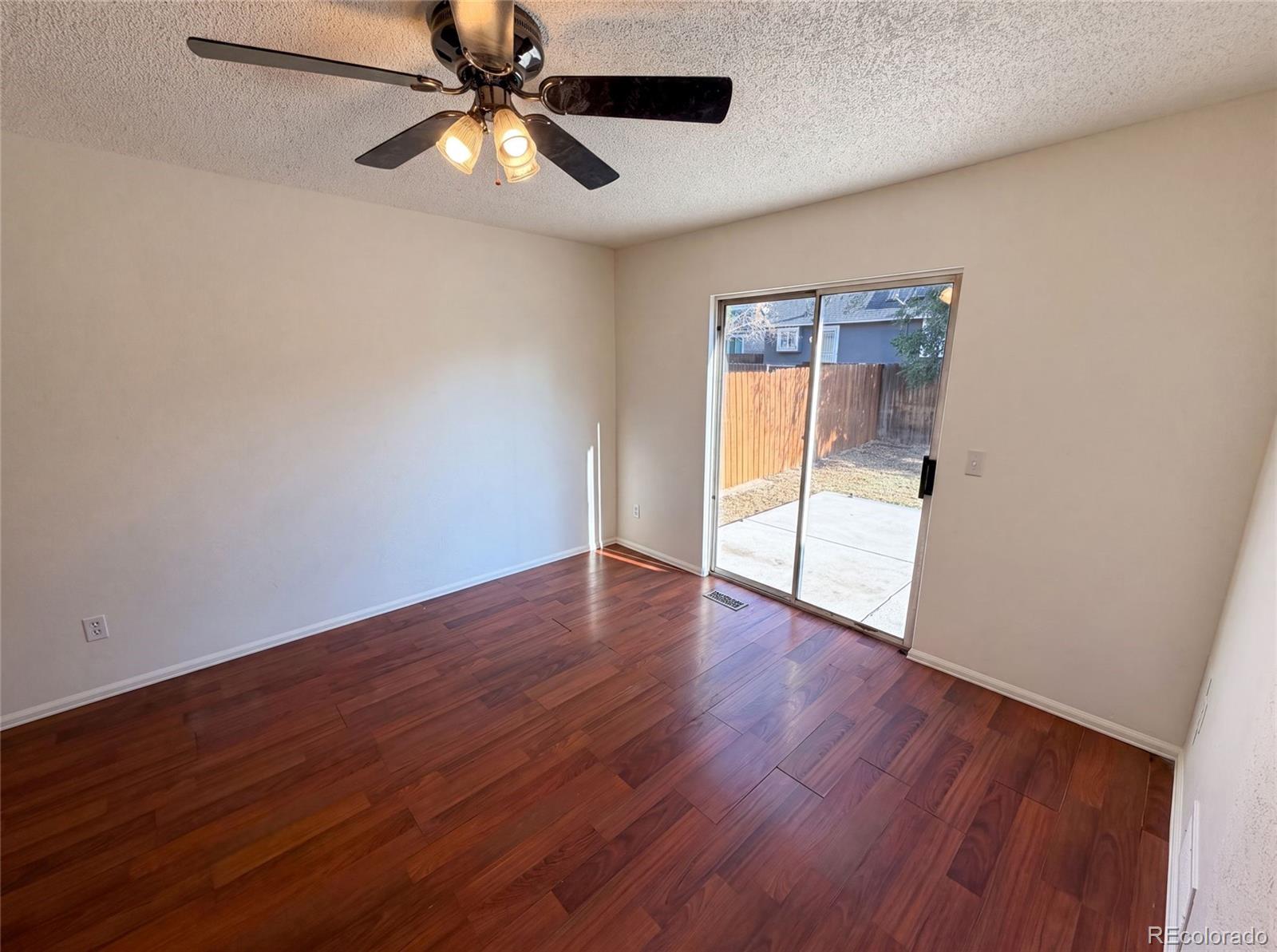 MLS Image #11 for 14561 e 46th avenue,denver, Colorado