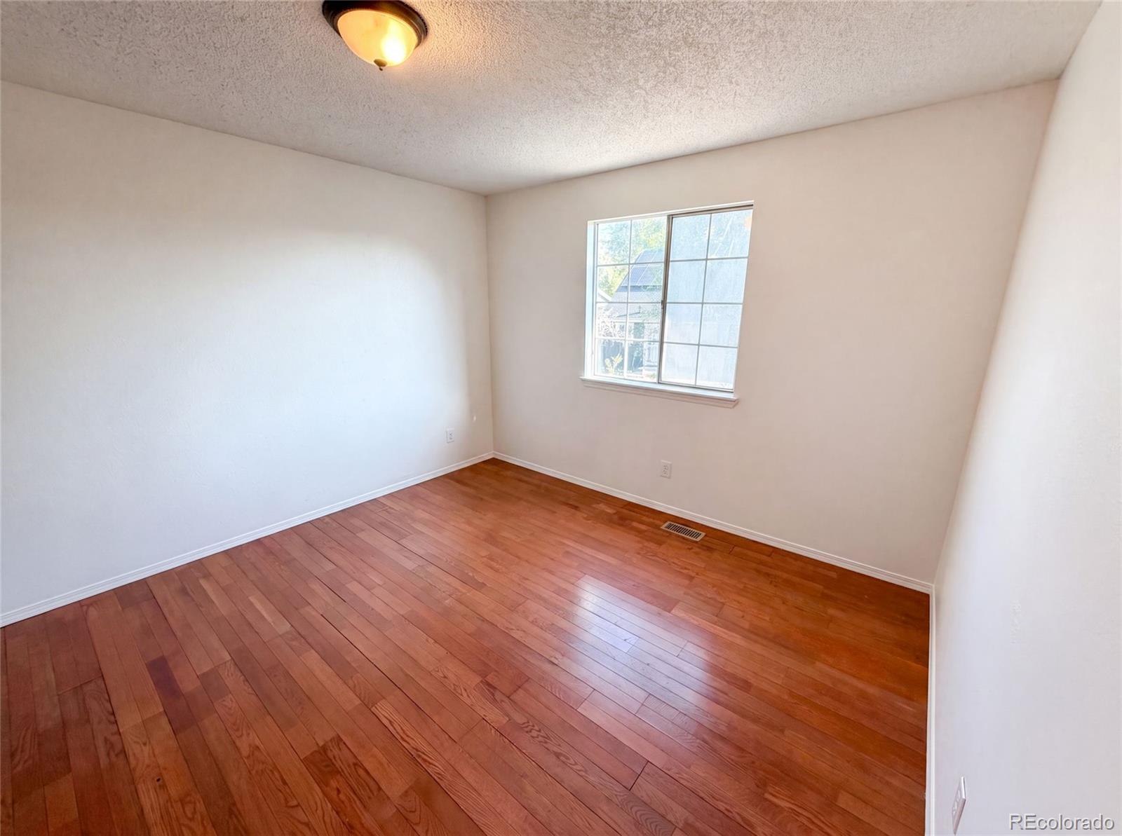 MLS Image #14 for 14561 e 46th avenue,denver, Colorado