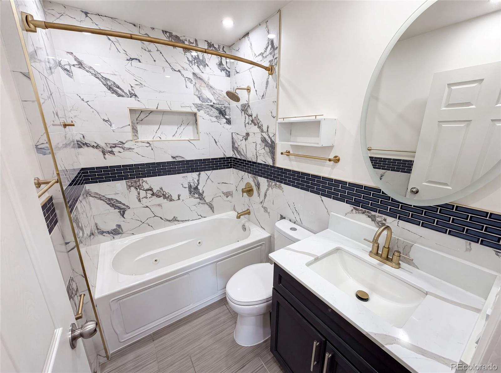 MLS Image #16 for 14561 e 46th avenue,denver, Colorado