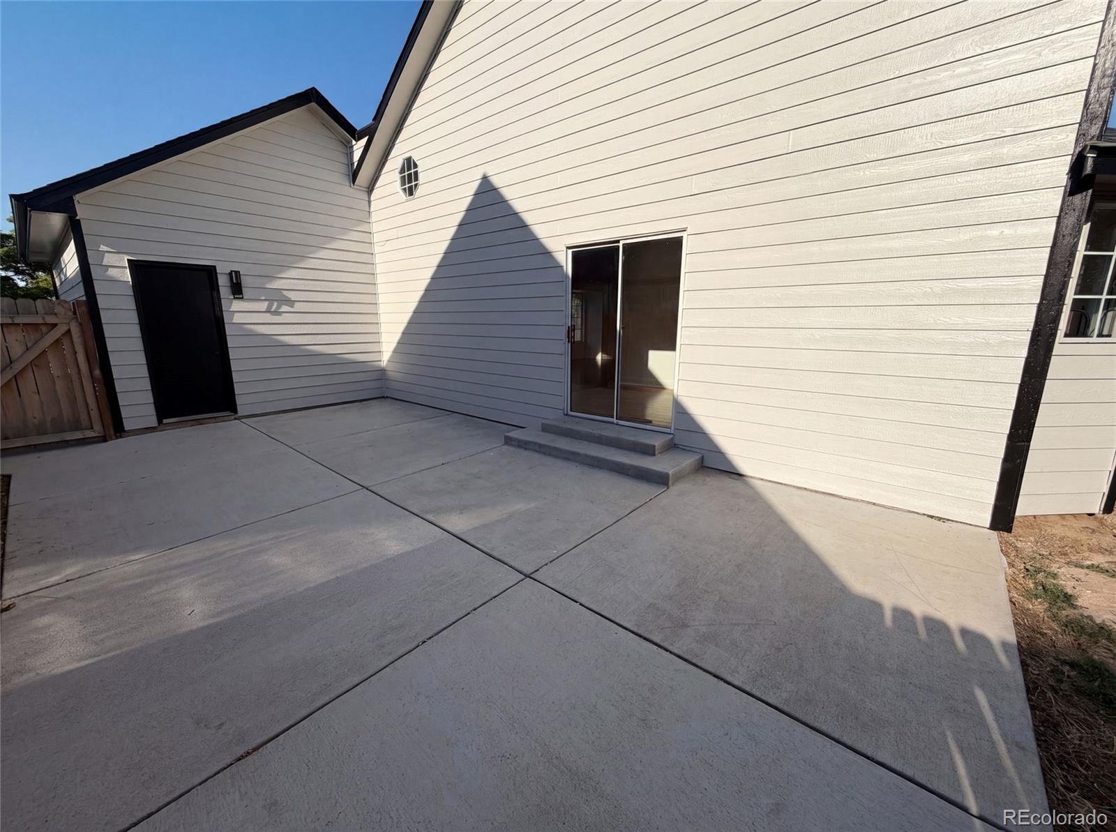 MLS Image #20 for 14561 e 46th avenue,denver, Colorado