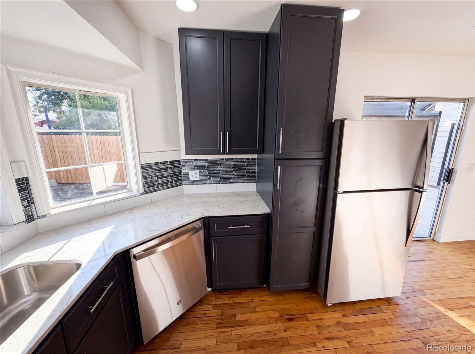 MLS Image #7 for 14561 e 46th avenue,denver, Colorado