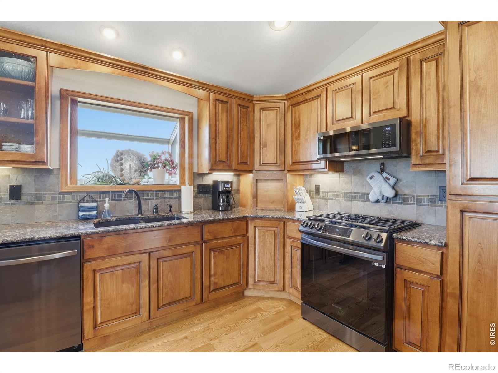 MLS Image #11 for 1212  glenview drive,berthoud, Colorado