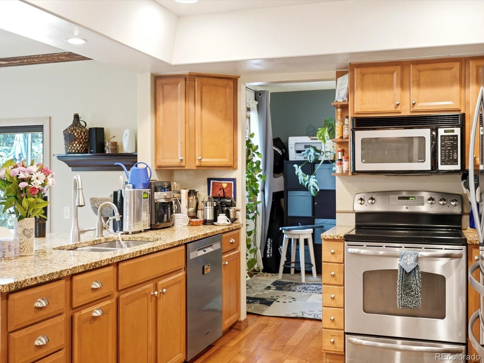 MLS Image #11 for 6750  youngfield court,arvada, Colorado