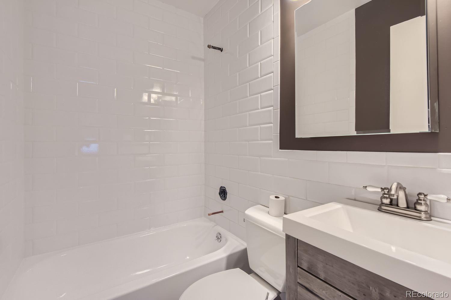 MLS Image #14 for 4406 s logan street,englewood, Colorado