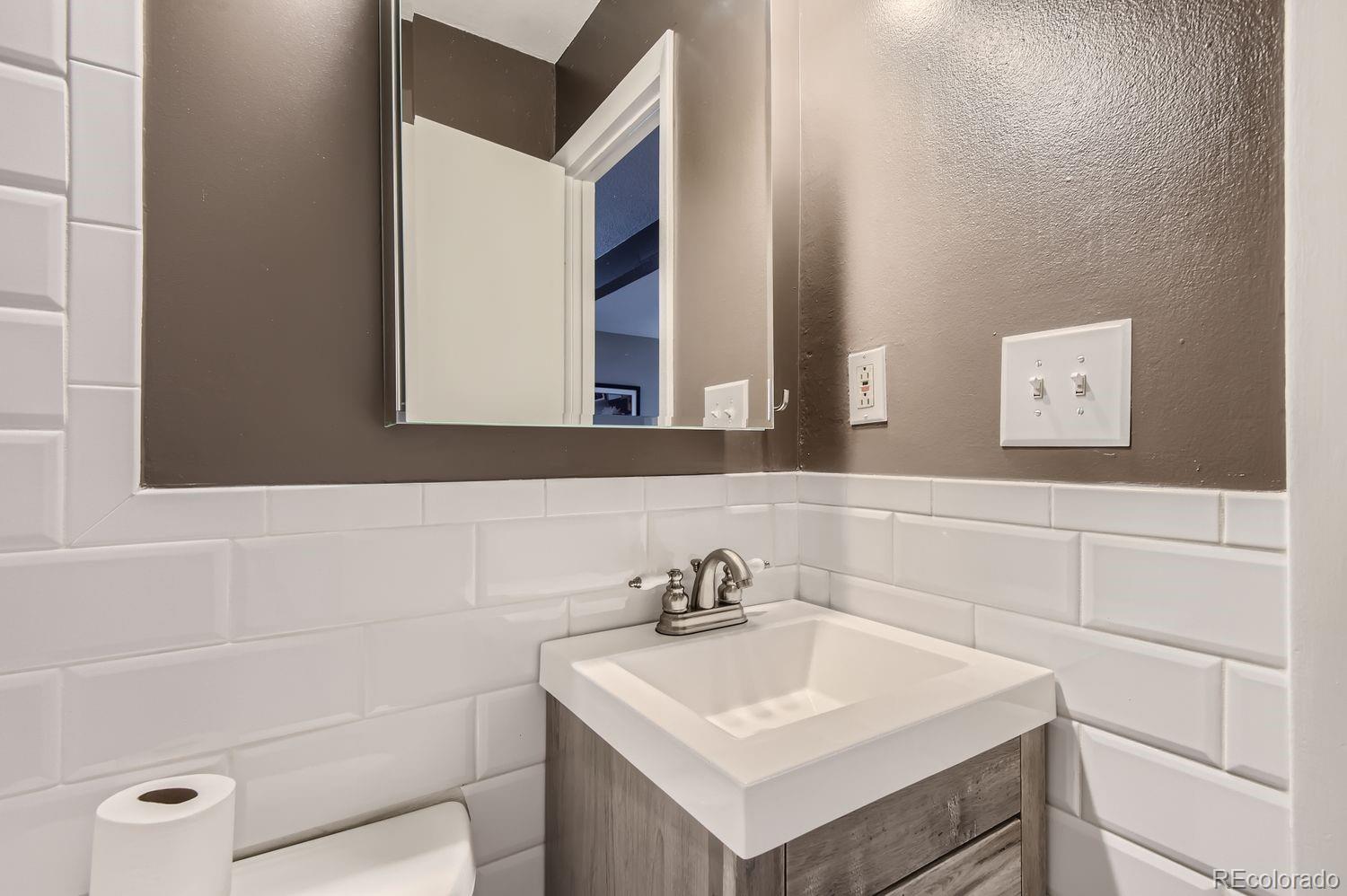 MLS Image #15 for 4406 s logan street,englewood, Colorado
