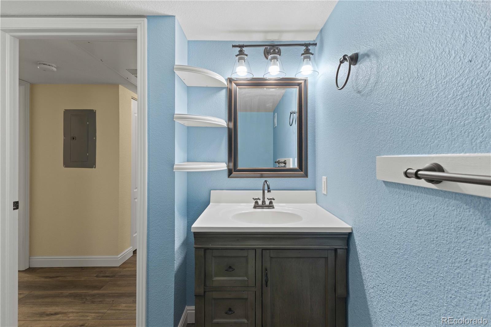 MLS Image #10 for 1661 s cole street a2,denver, Colorado