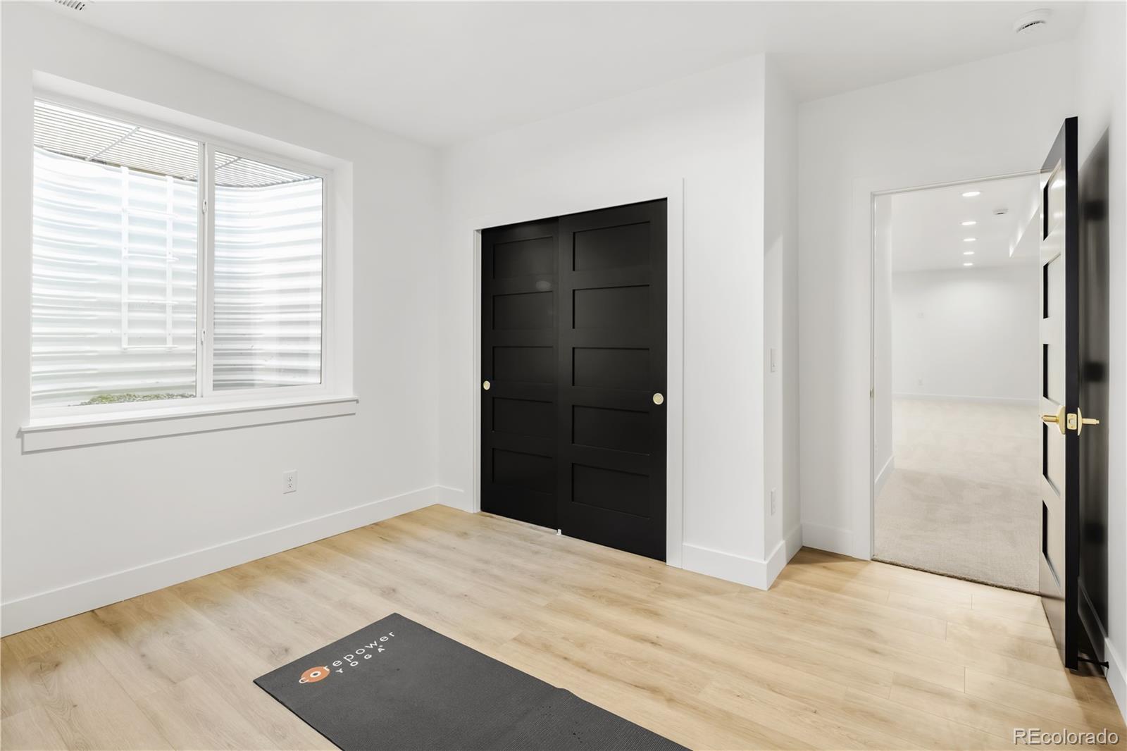 MLS Image #40 for 771  birch street,denver, Colorado