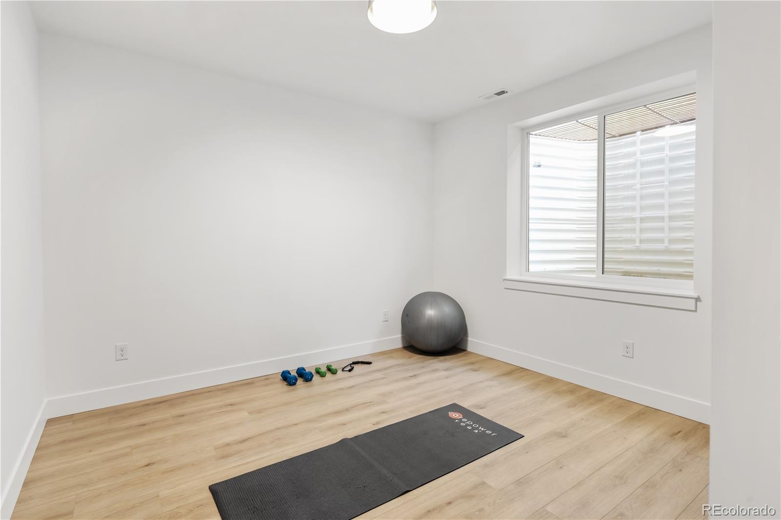 MLS Image #41 for 771  birch street,denver, Colorado