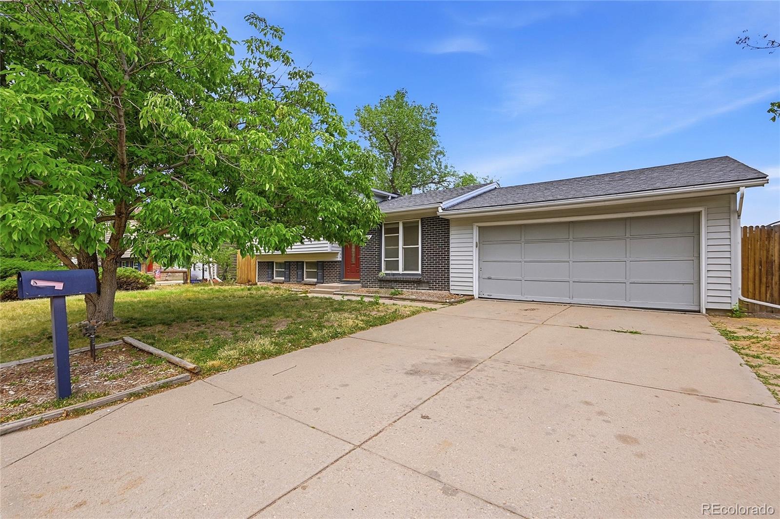 MLS Image #2 for 2662 s mobile way,aurora, Colorado