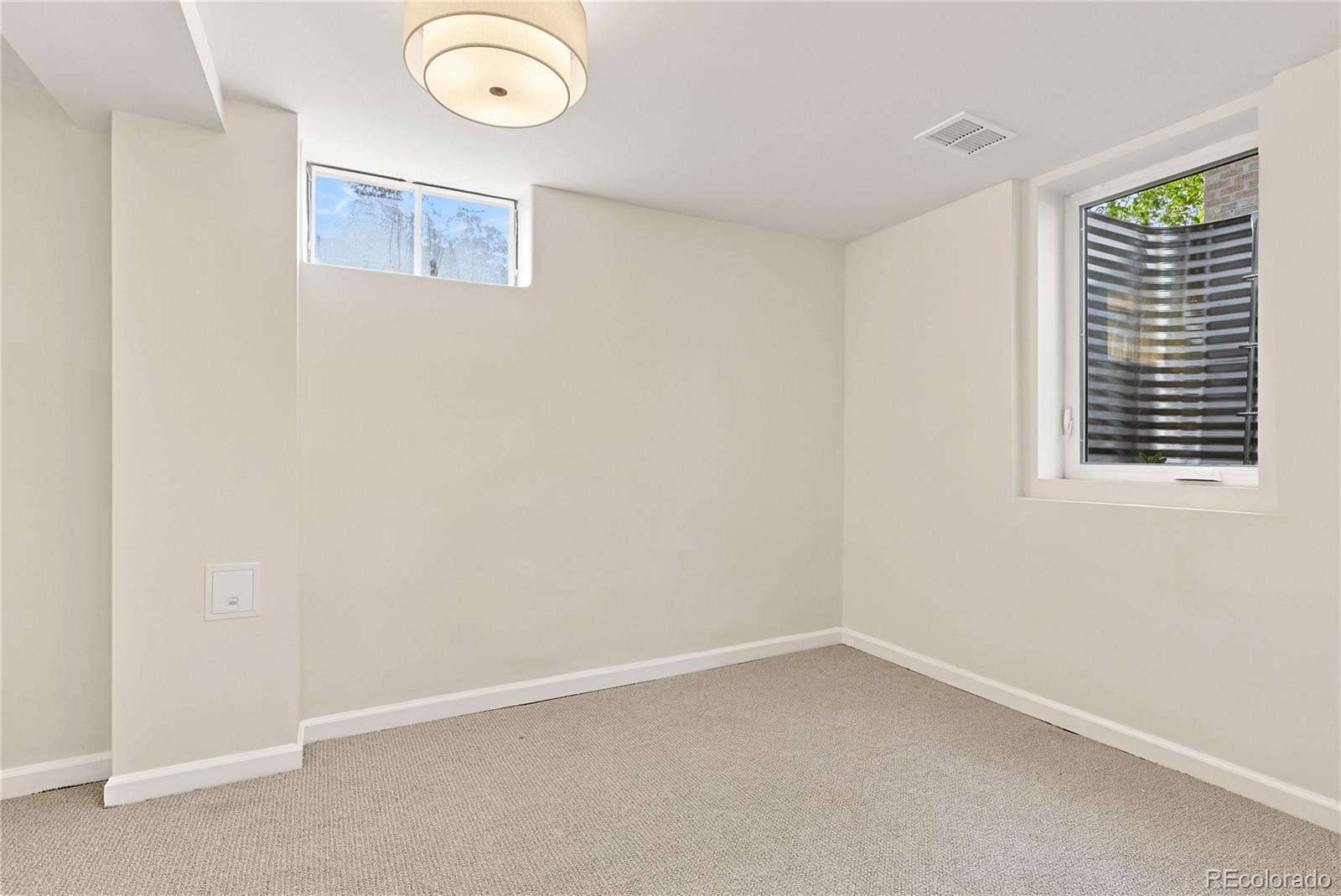 MLS Image #23 for 1261 s jackson street,denver, Colorado
