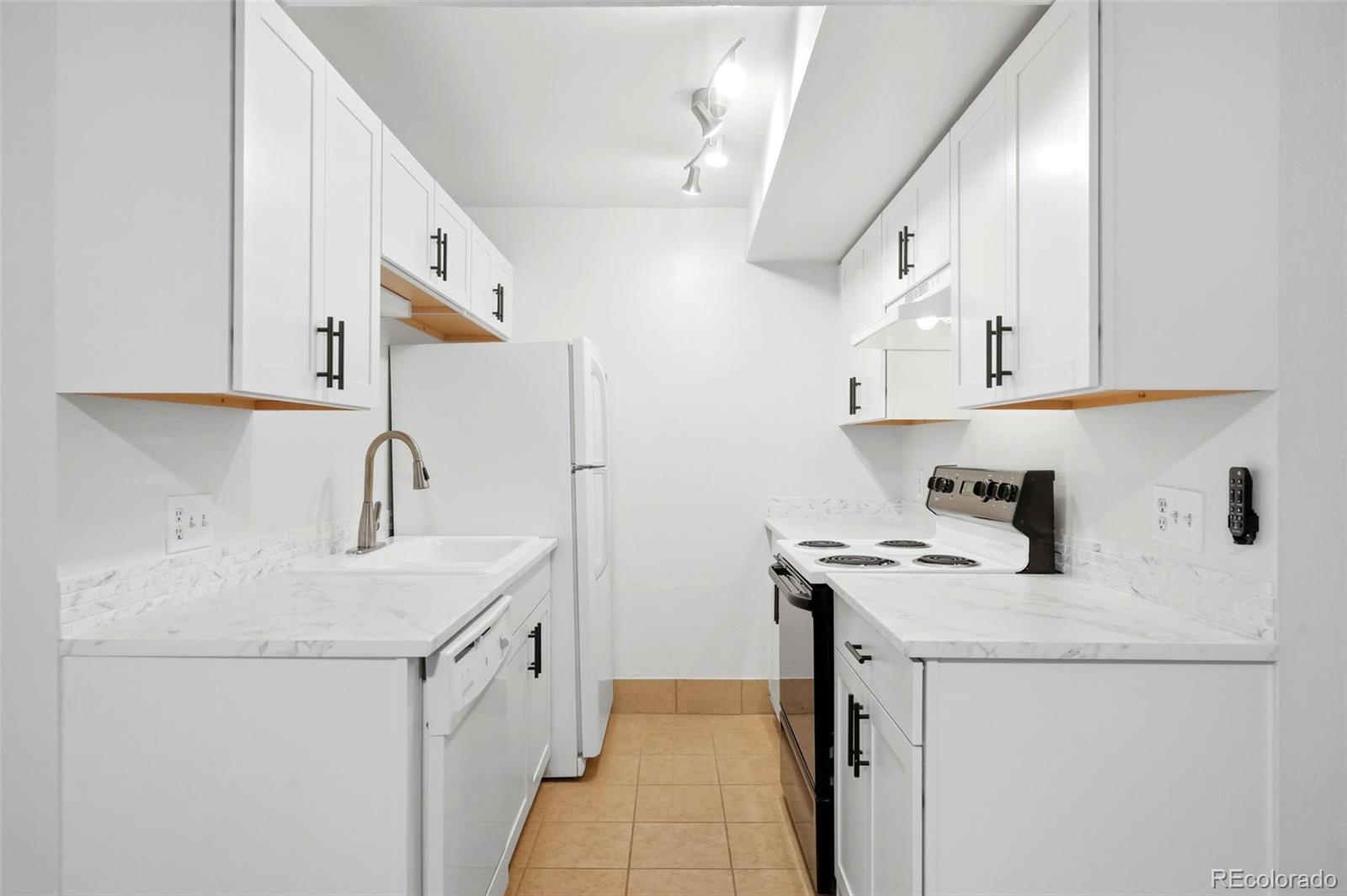 MLS Image #9 for 16259 w 10th avenue k2,golden, Colorado