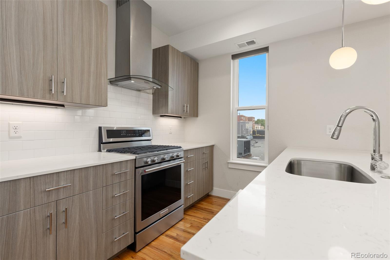 MLS Image #3 for 1470  wolff street,denver, Colorado