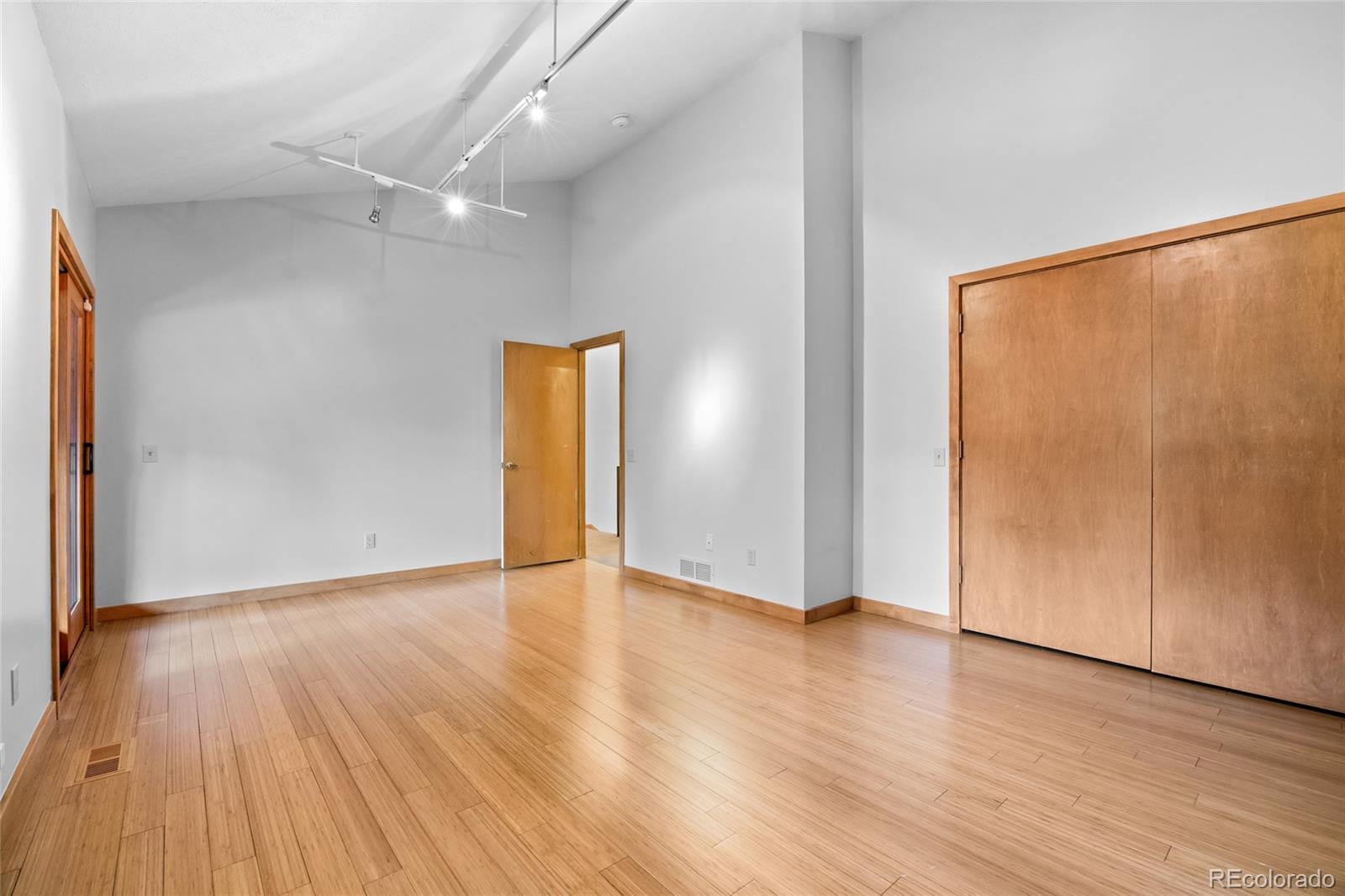 MLS Image #36 for 9948 e maplewood avenue,englewood, Colorado