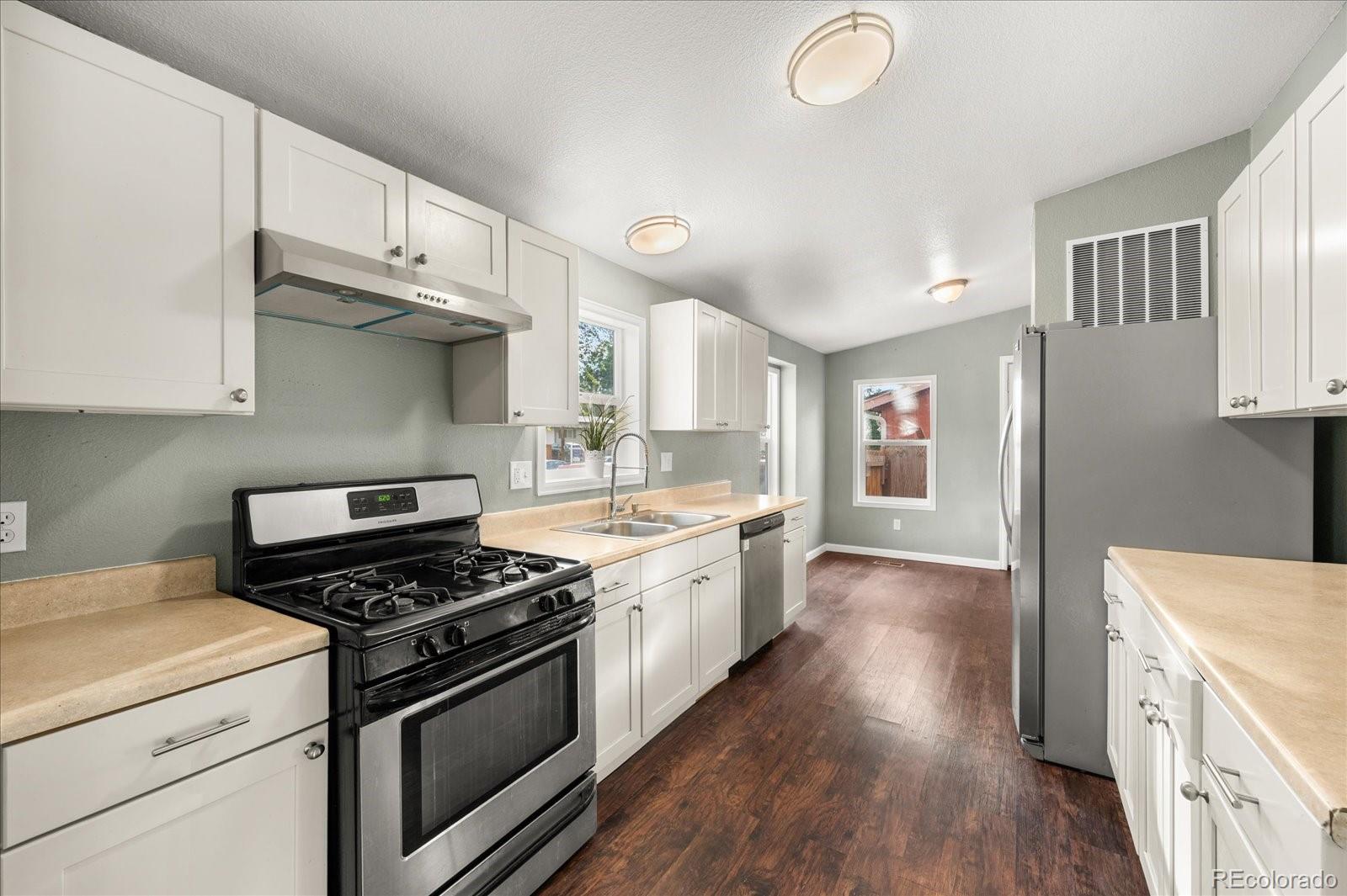 MLS Image #9 for 1924 w asbury avenue,denver, Colorado