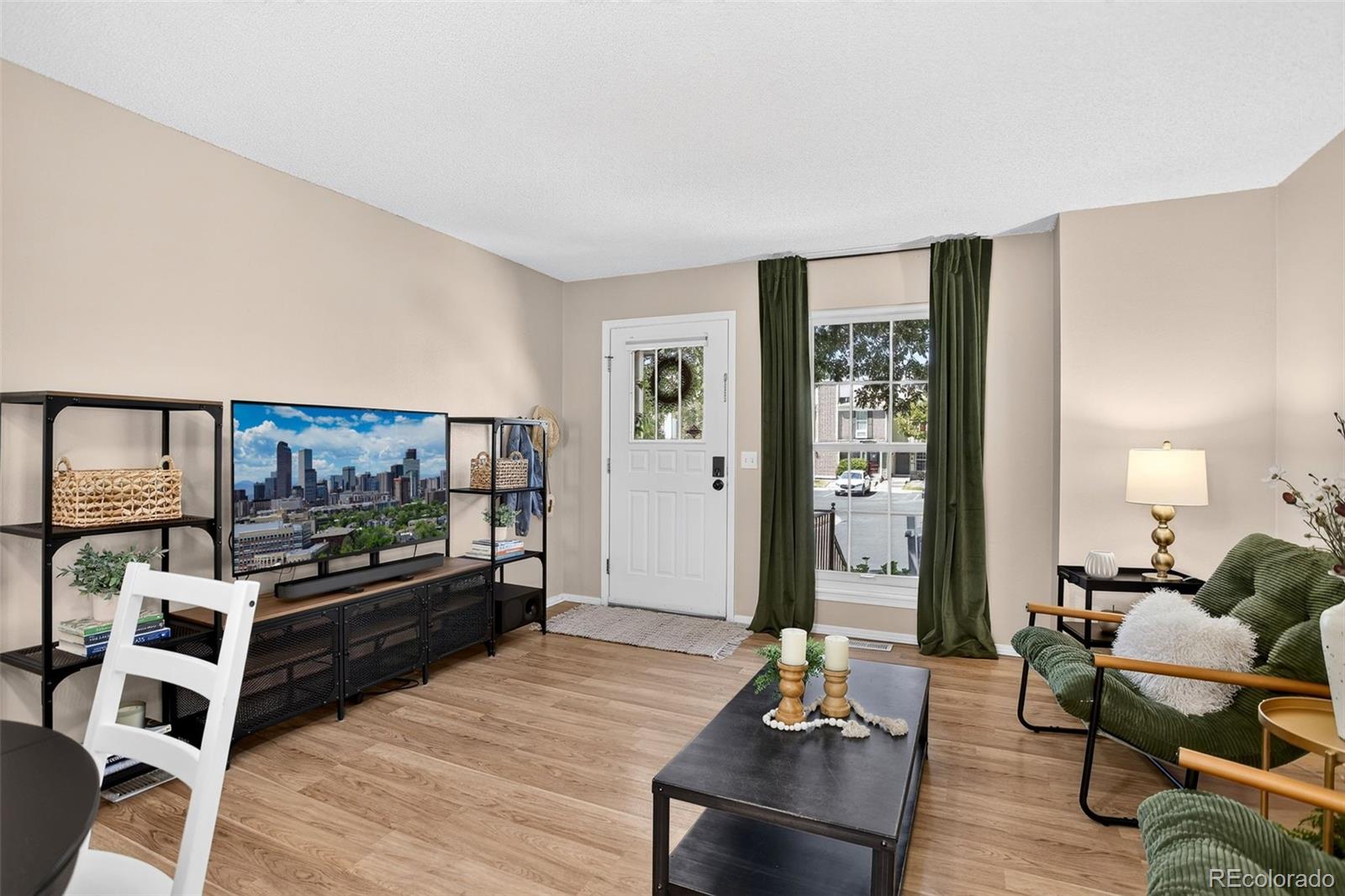 MLS Image #4 for 1811 s quebec way 196,denver, Colorado