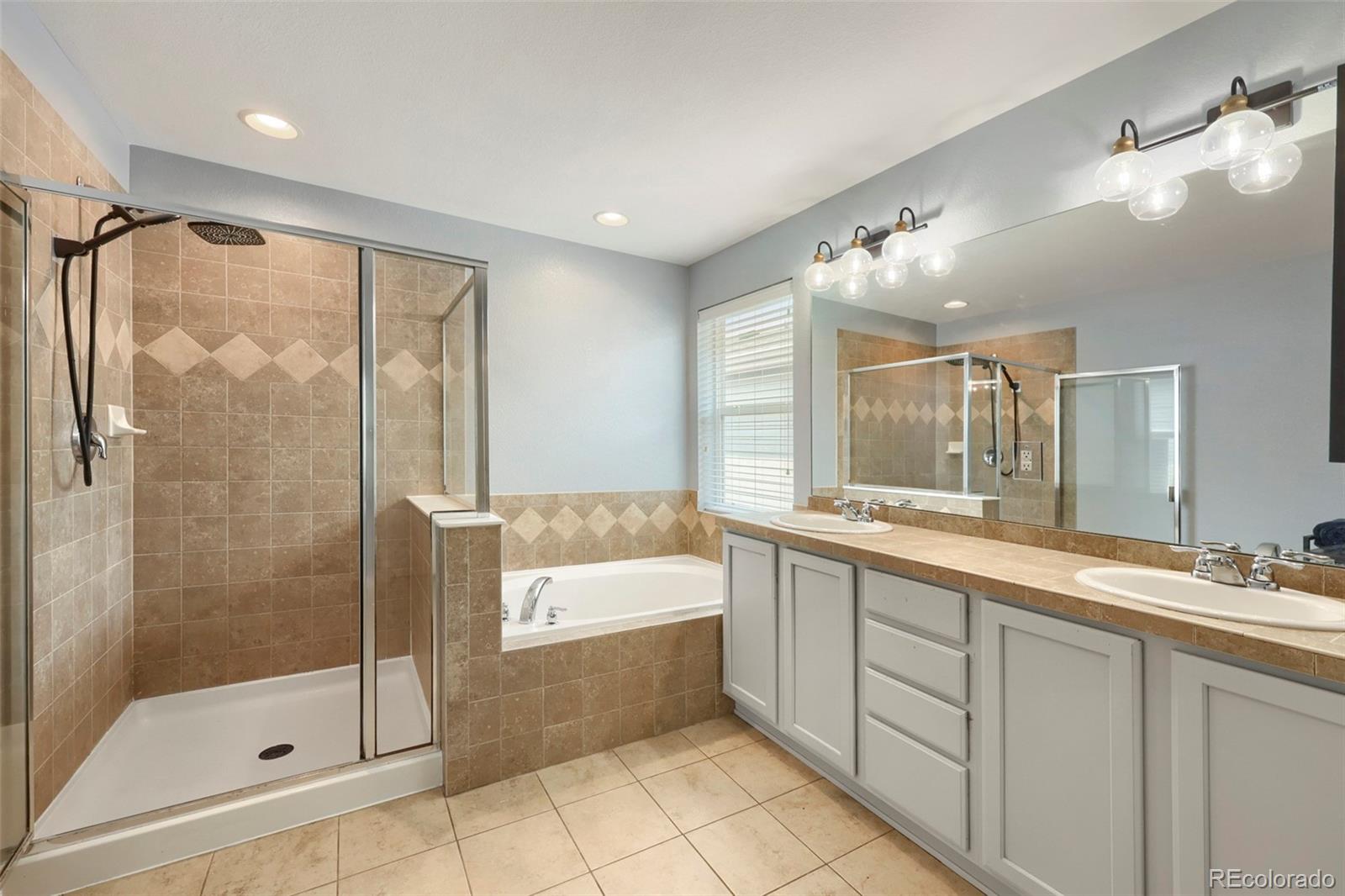 MLS Image #12 for 15655 e kettle place,englewood, Colorado