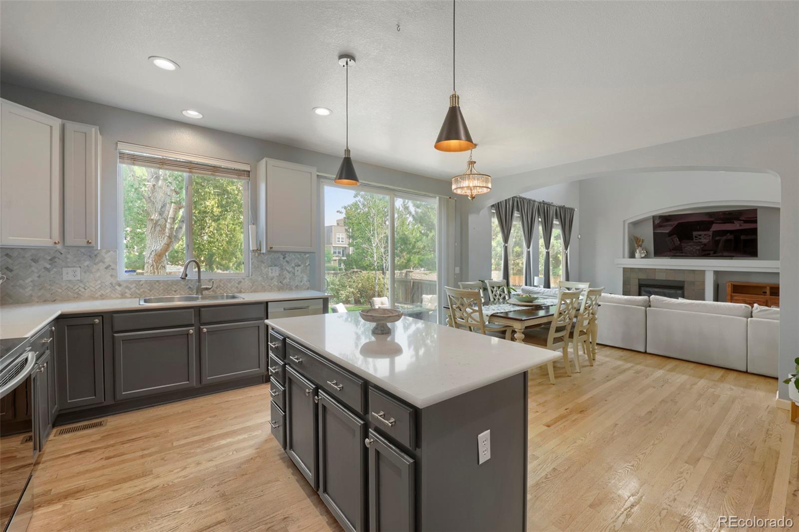 MLS Image #6 for 15655 e kettle place,englewood, Colorado