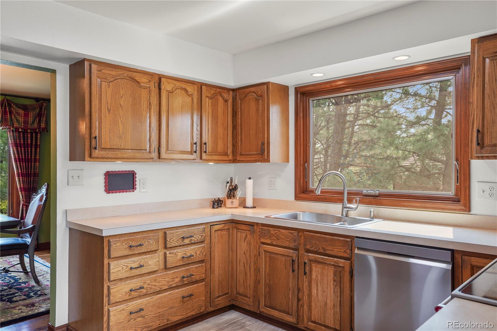 MLS Image #5 for 1977  brookdale drive,colorado springs, Colorado
