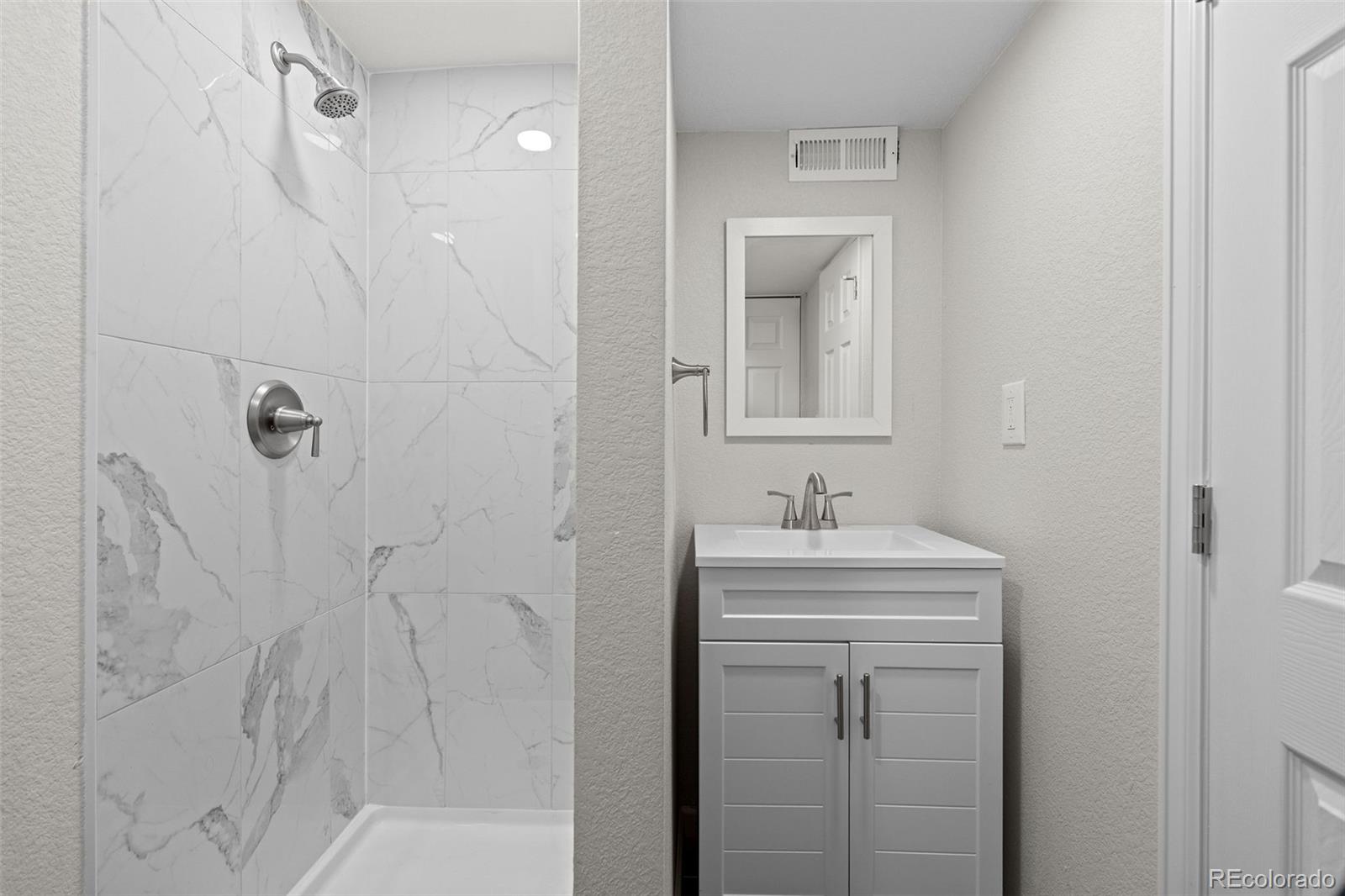 MLS Image #25 for 5488 s danube way,aurora, Colorado