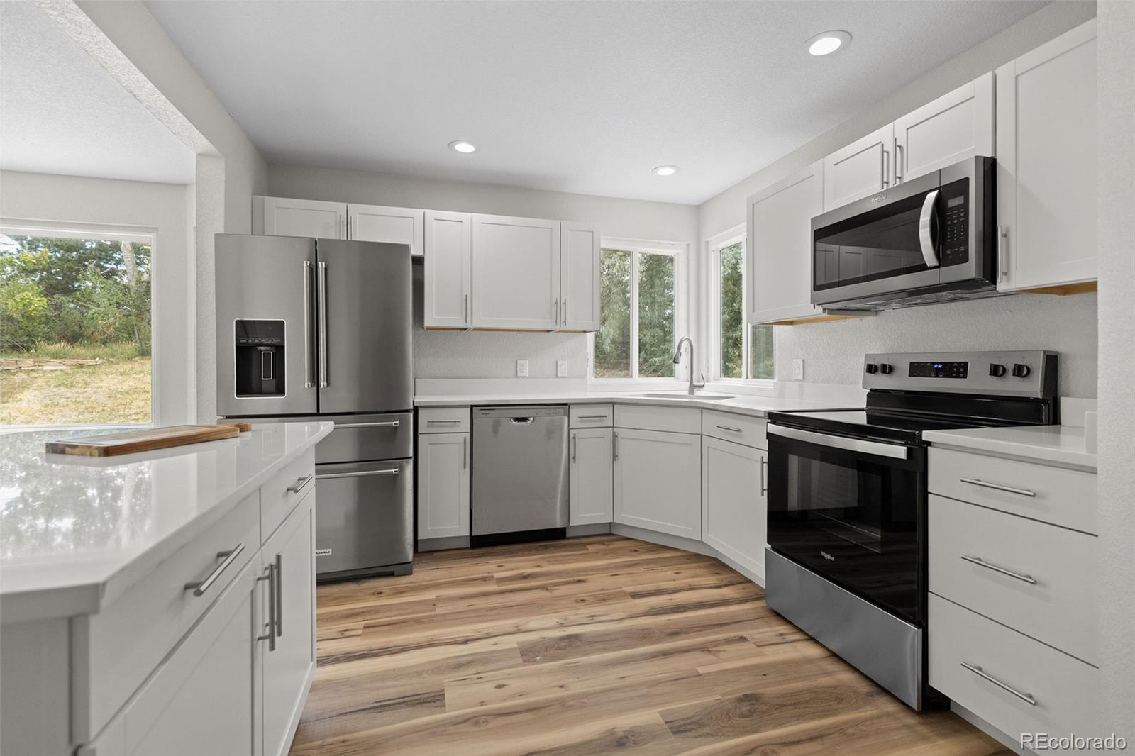 MLS Image #8 for 5488 s danube way,aurora, Colorado