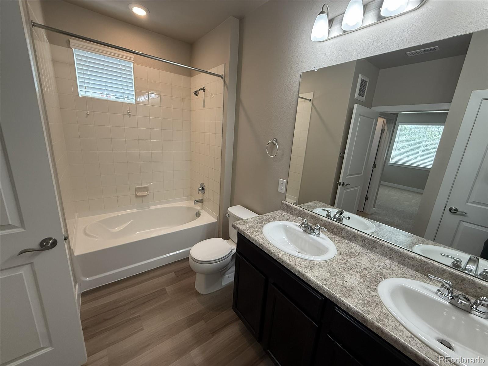 MLS Image #18 for 14351 e tennessee avenue,aurora, Colorado