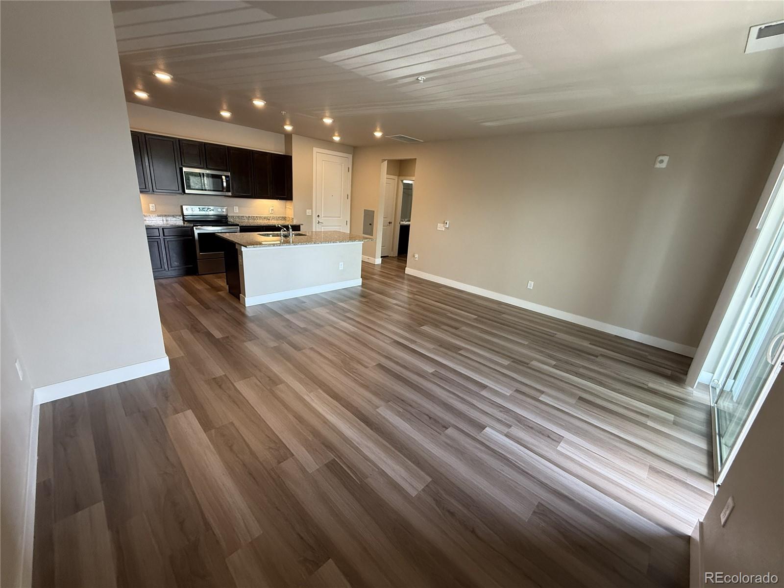 MLS Image #7 for 14351 e tennessee avenue,aurora, Colorado