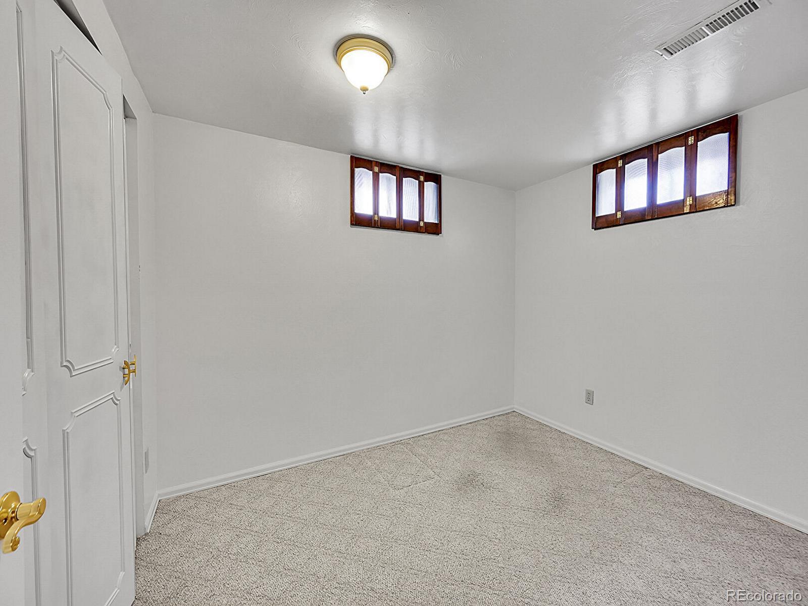 MLS Image #17 for 6769 w 70th avenue,arvada, Colorado