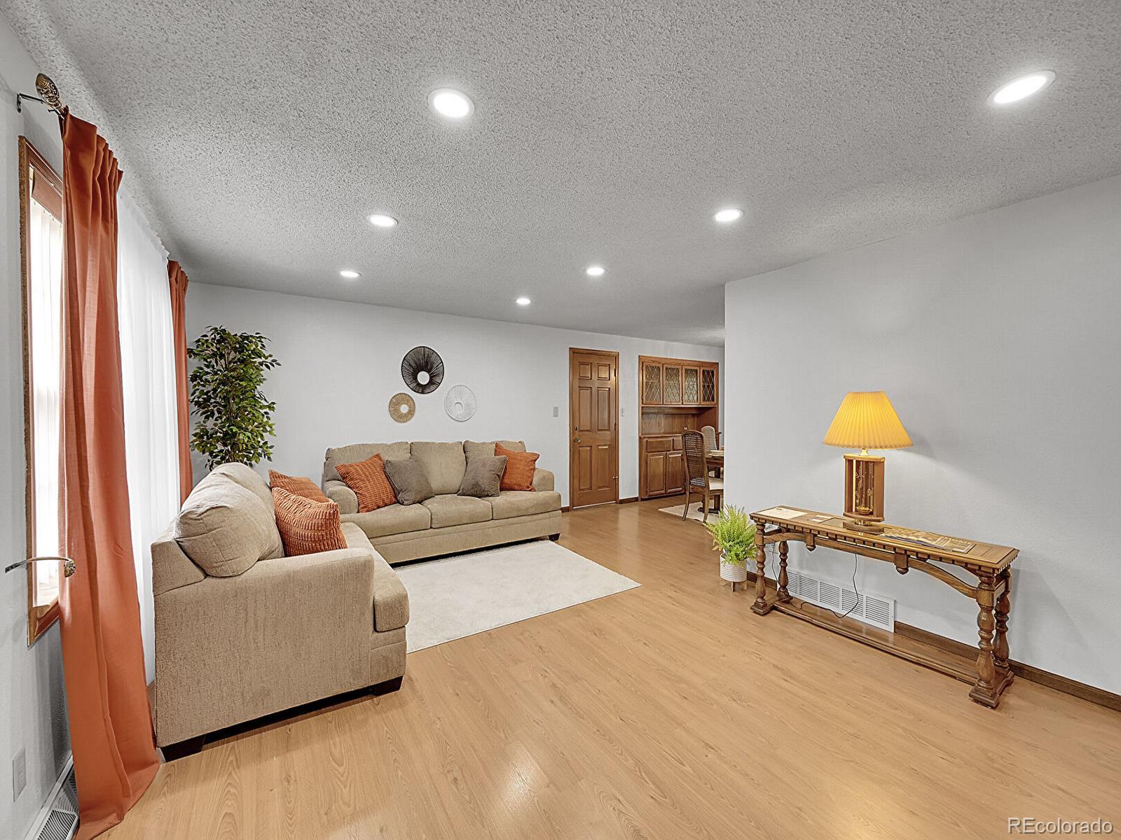 MLS Image #3 for 6769 w 70th avenue,arvada, Colorado
