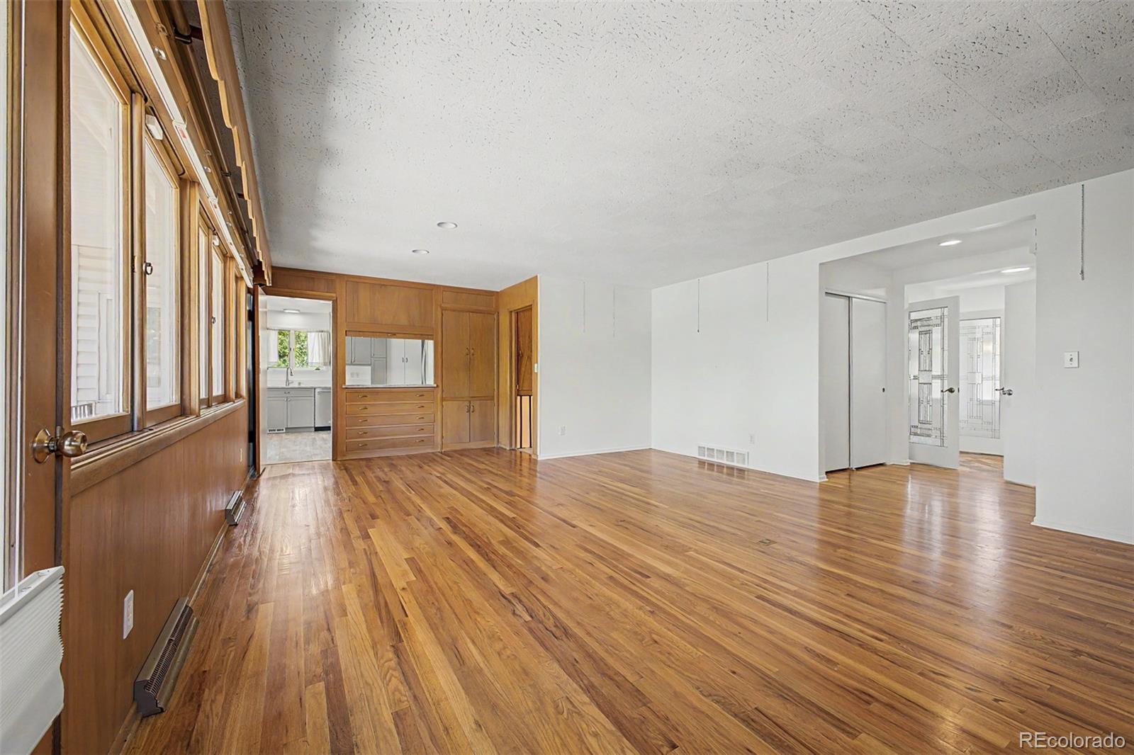 MLS Image #14 for 2555  queen street,denver, Colorado