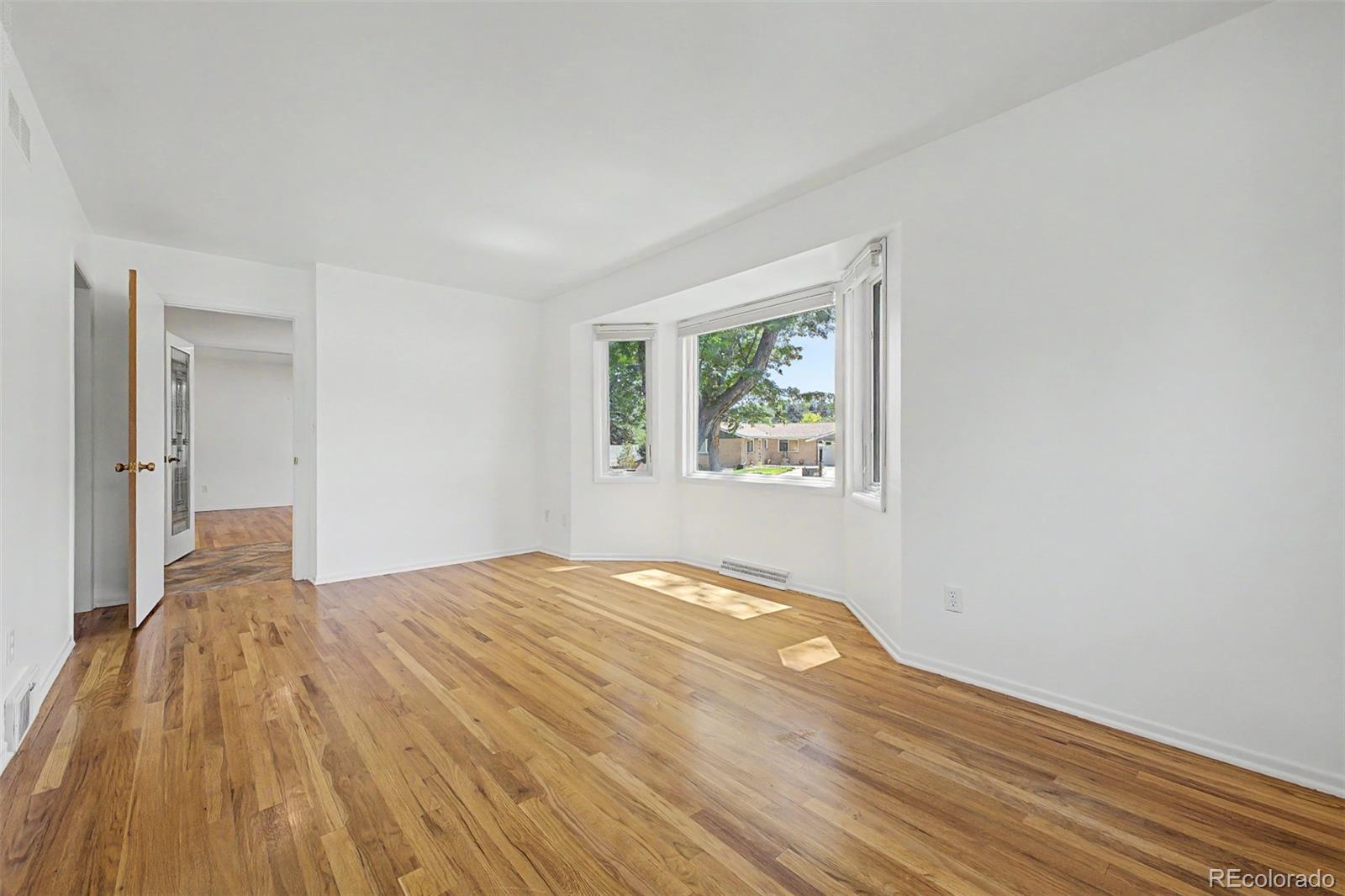 MLS Image #20 for 2555  queen street,denver, Colorado