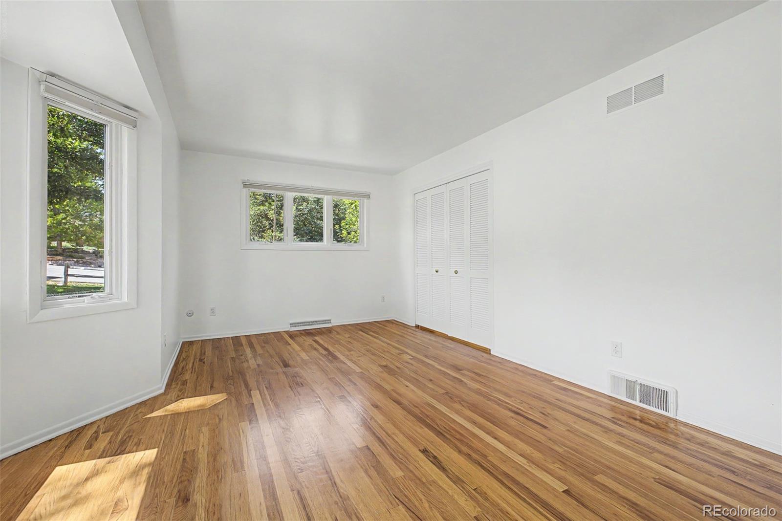 MLS Image #21 for 2555  queen street,denver, Colorado