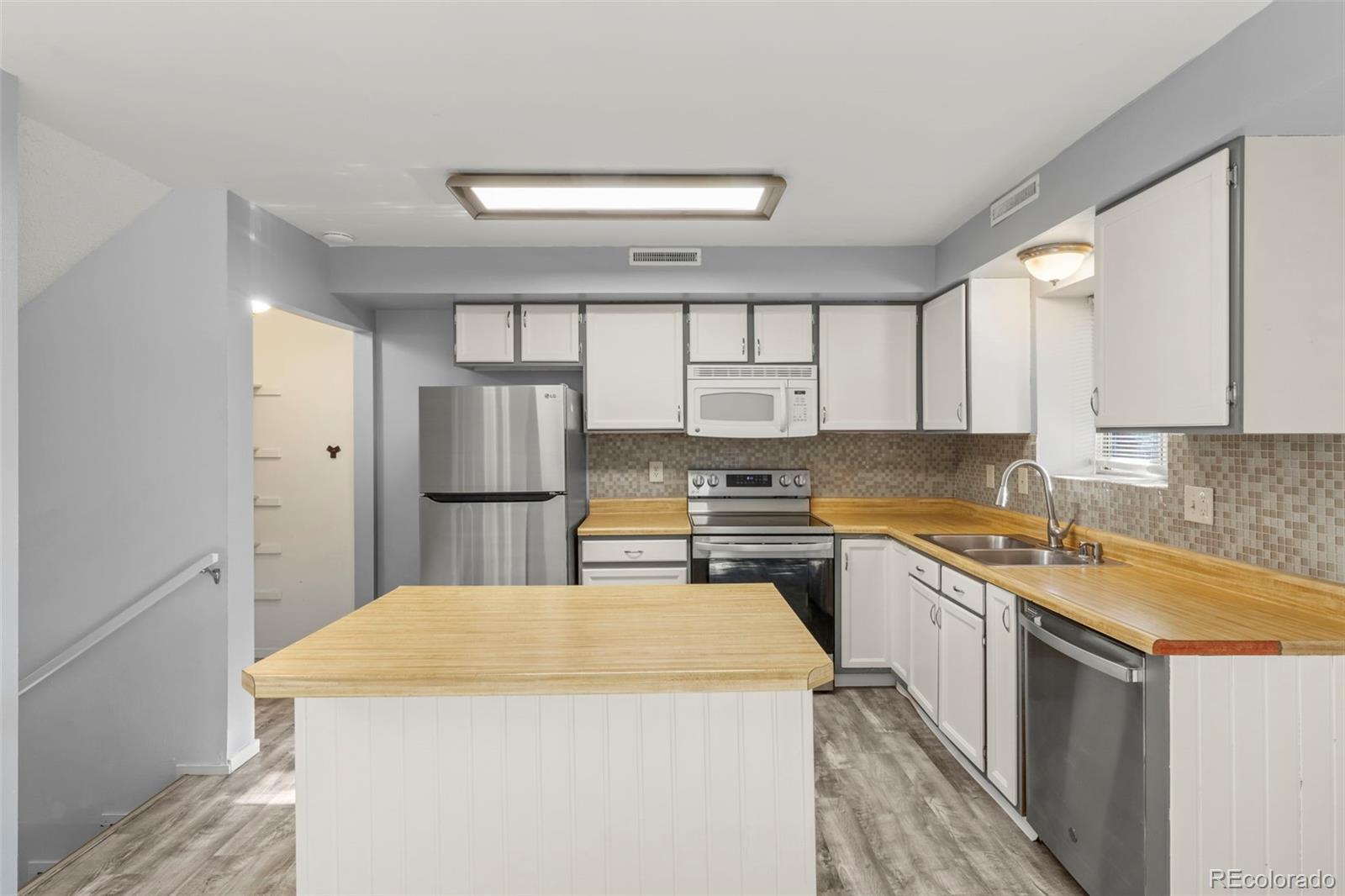 MLS Image #10 for 2371  washo circle,colorado springs, Colorado